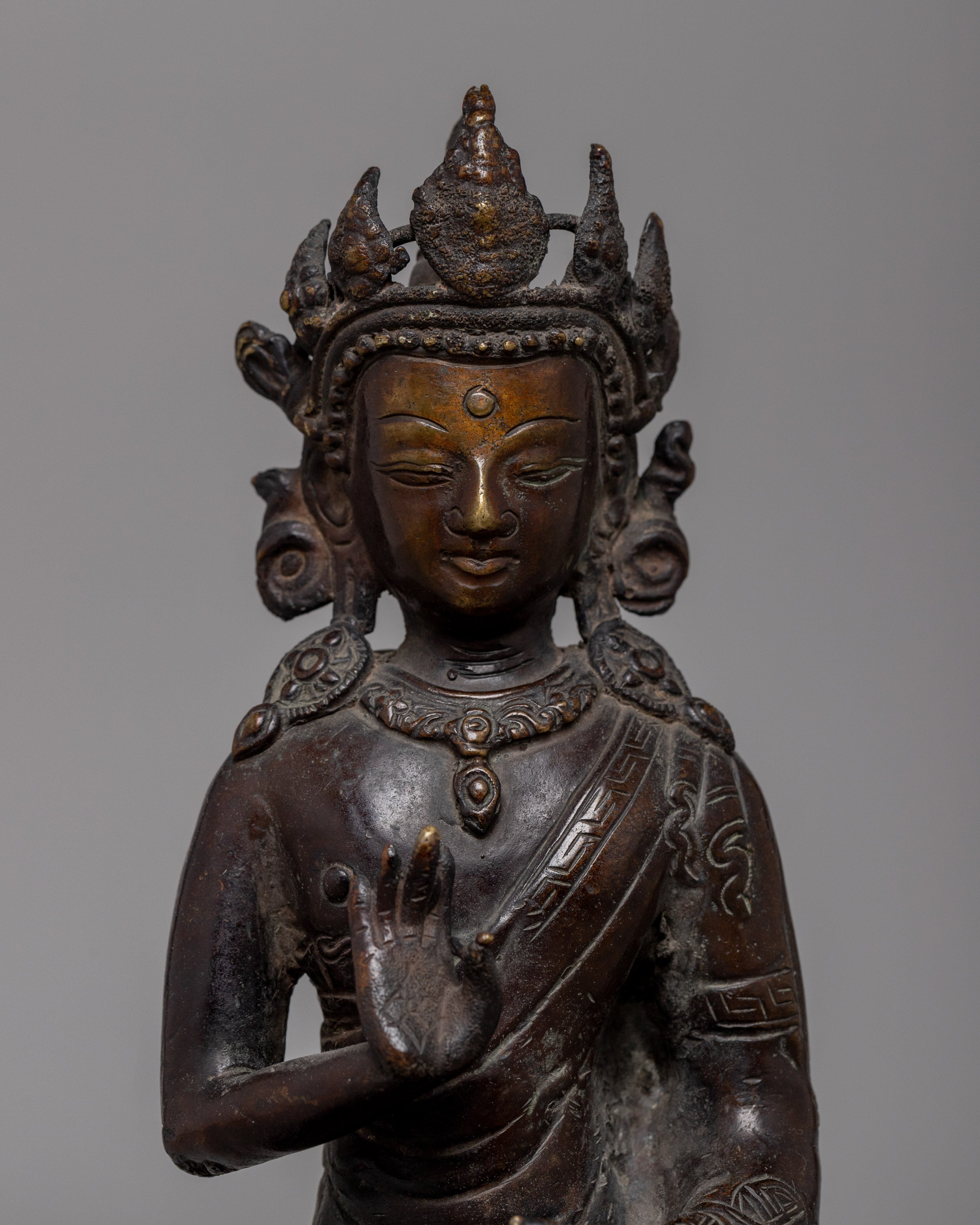 Crowned Shakyamuni Buddha Statue | Symbolizing the Supreme Enlightenment