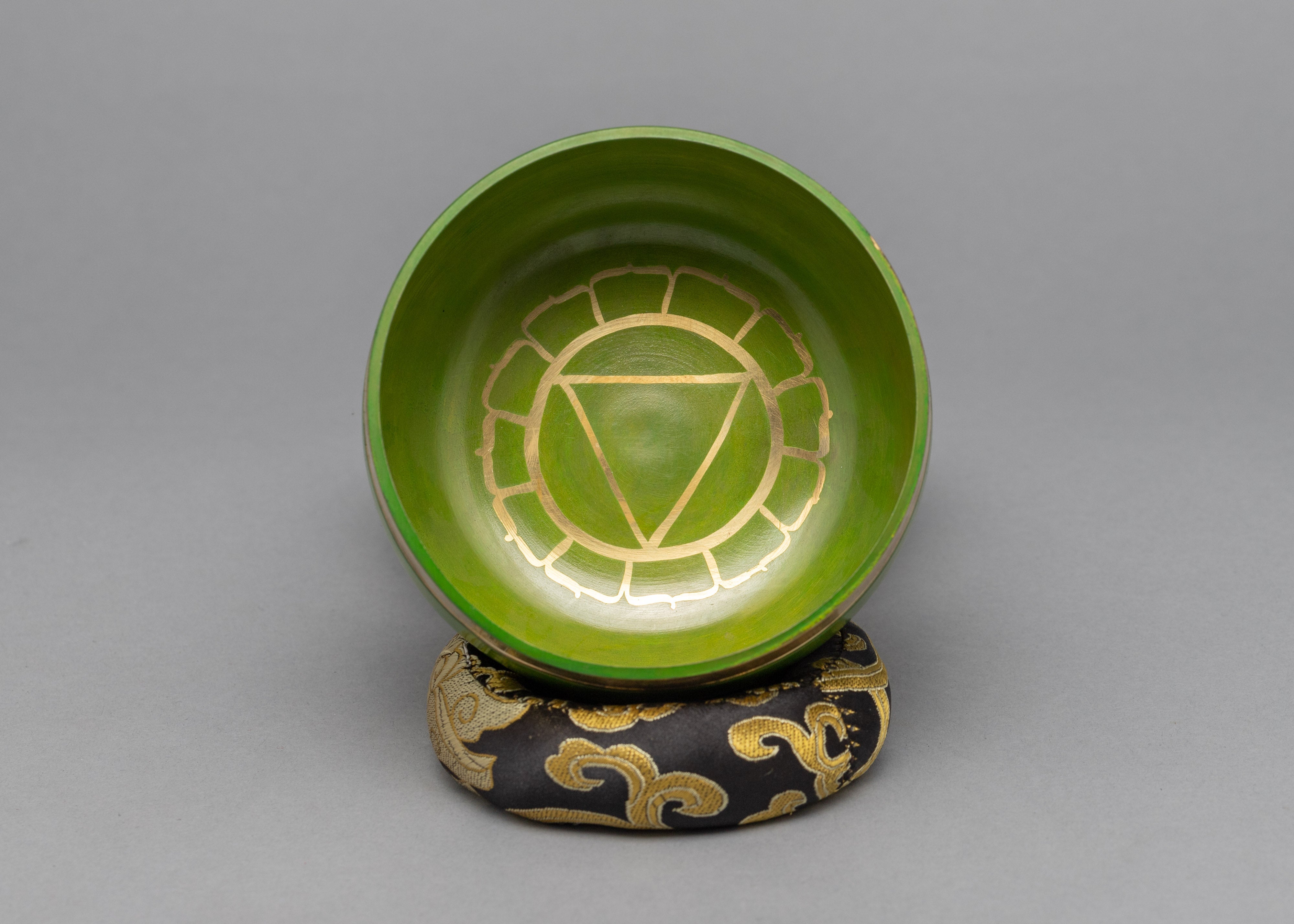 Traditional Himalayan Nepal Singing Bowl | Chakra Healing | Sound Therapy
