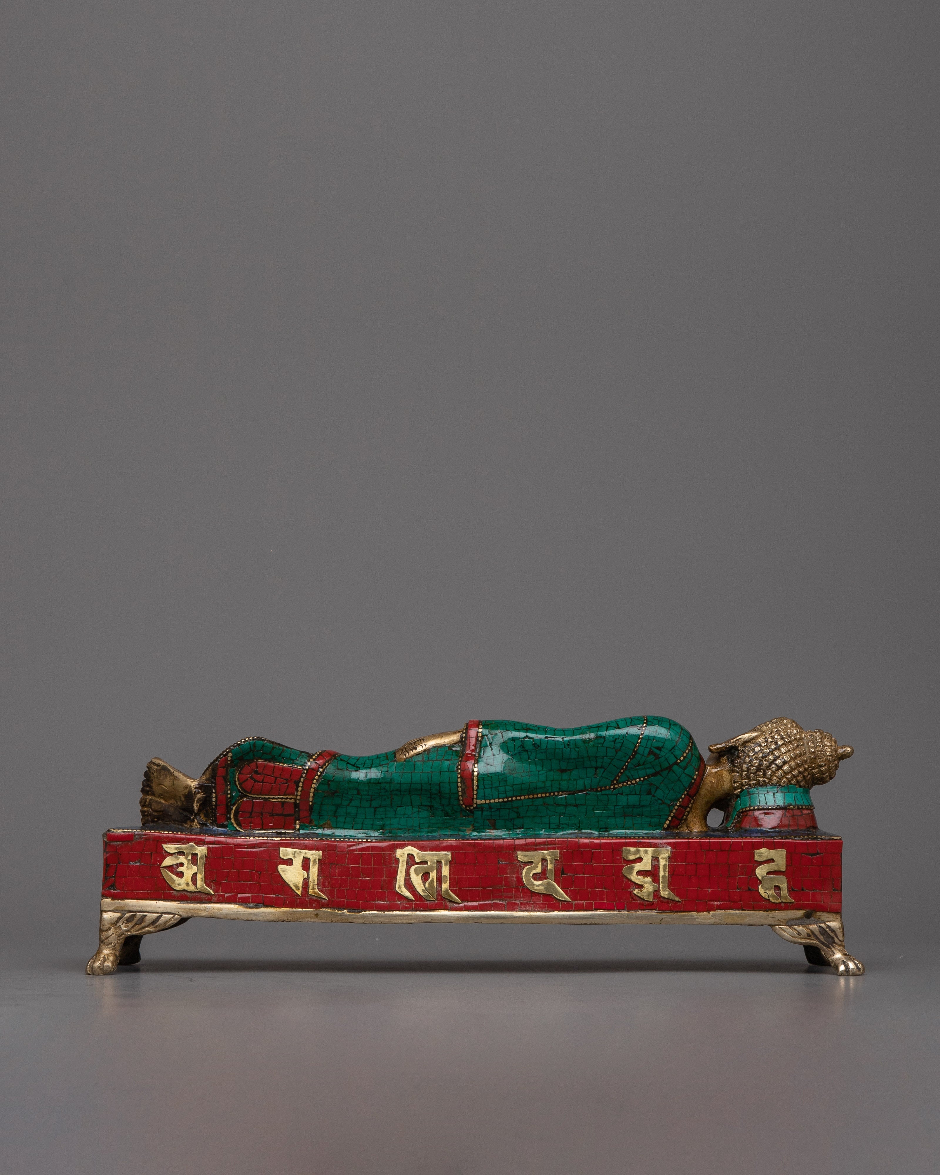 Brass Reclining Buddha Statue | An Icon of Tranquility and Enlightenment