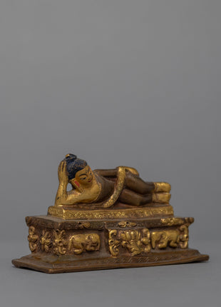 Sleeping Buddha Statue | Serenity and Contentment in Meditation
