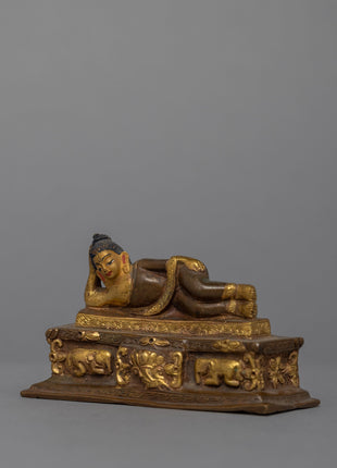 Sleeping Buddha Statue | Serenity and Contentment in Meditation