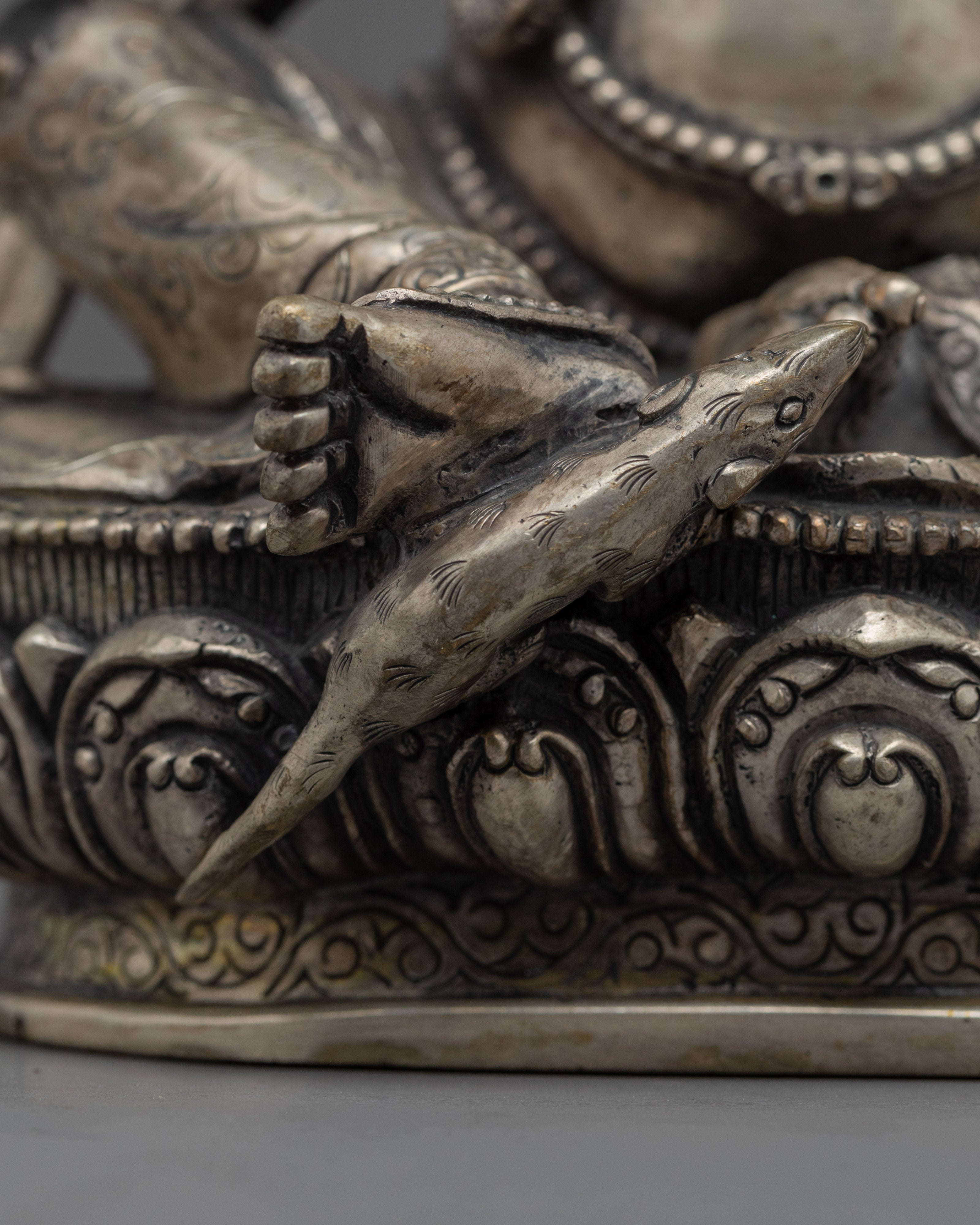 Traditional Ganesha Garden Statue | Buddhist Deity Vināyaka For Home Decor