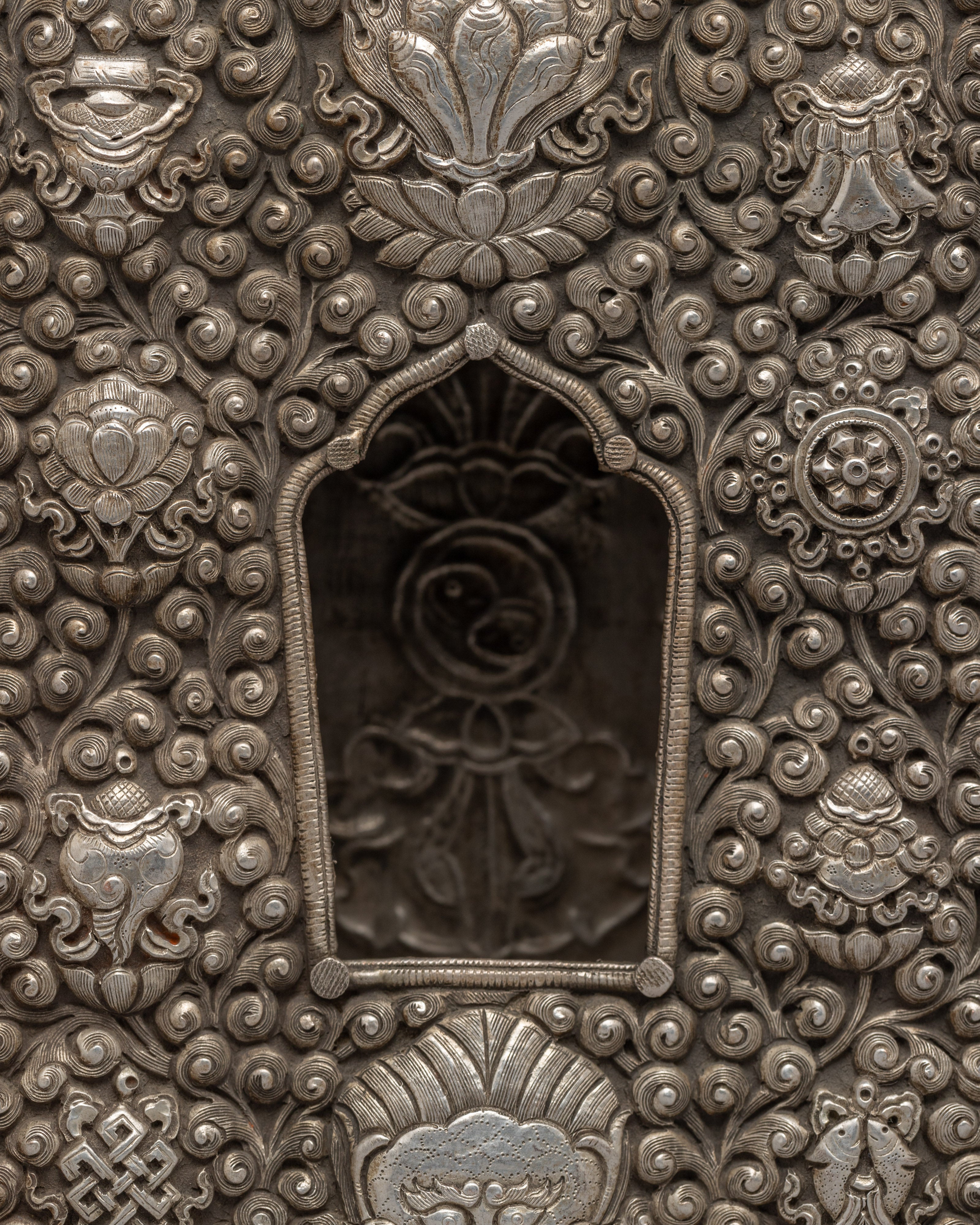 Hand-made Buddhist Ghau | Himalyan Art work