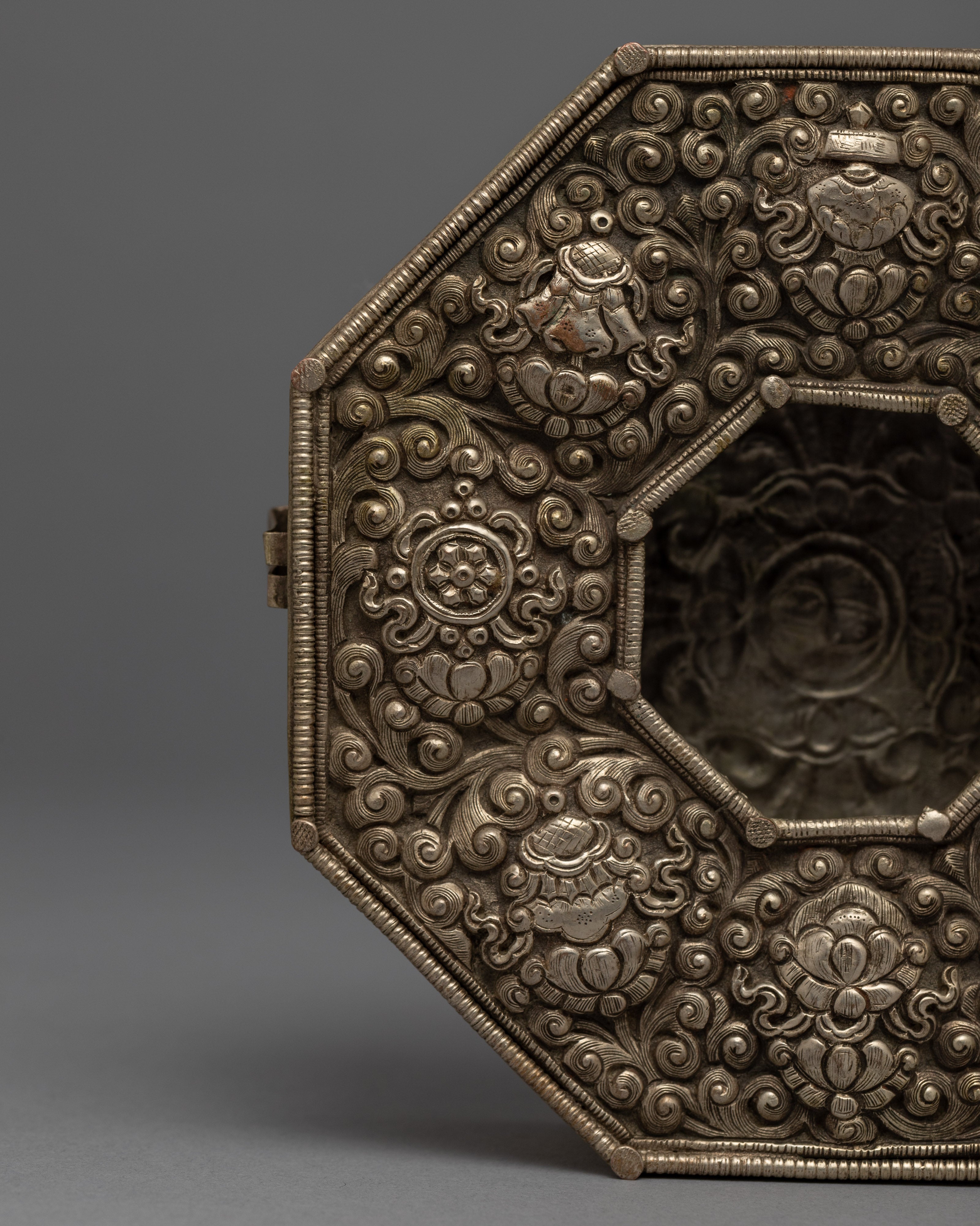 Buddhist Ghau Box | Nepalese Craft