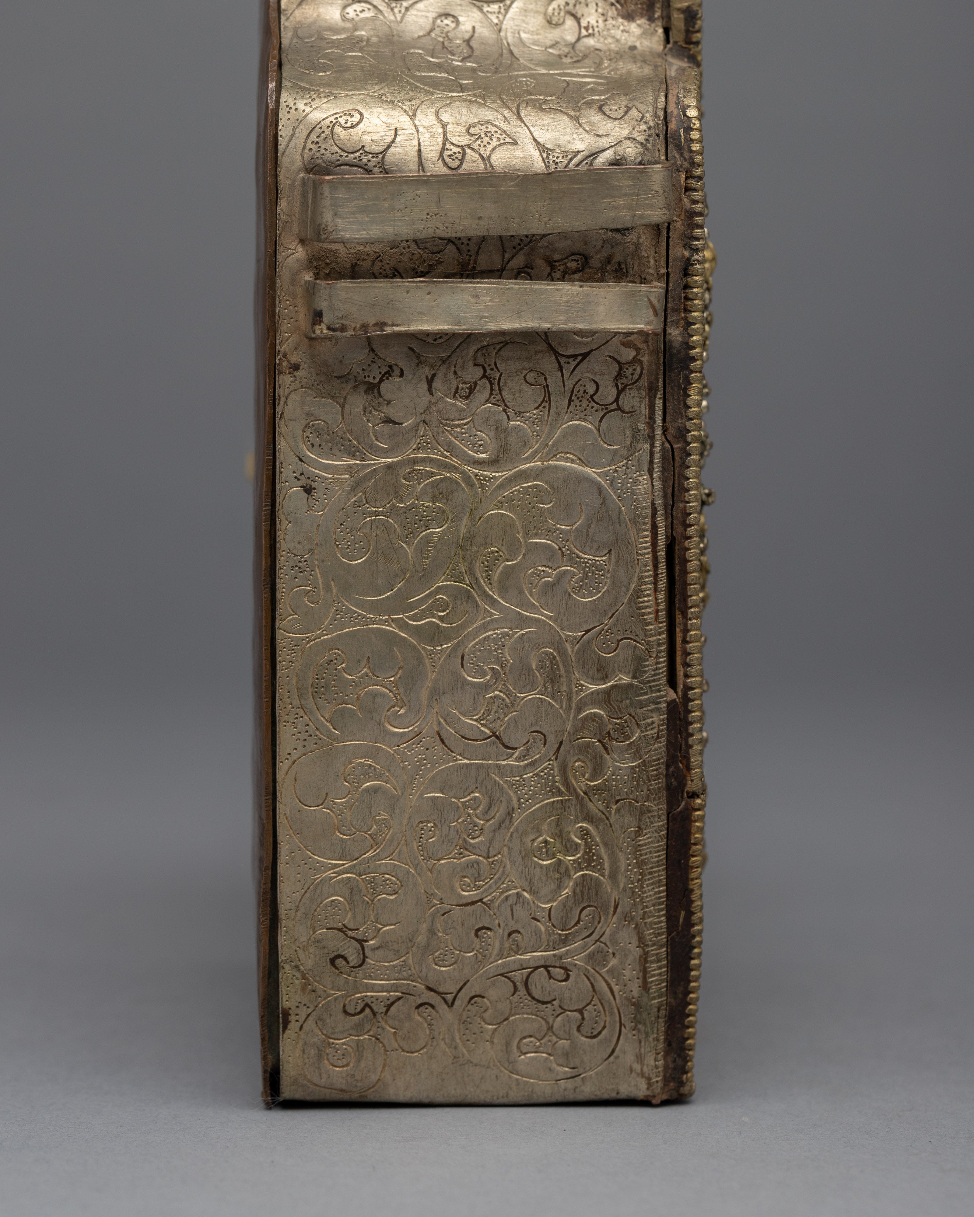 Buddhist Gahu Box | Handmade Nepalese Craft
