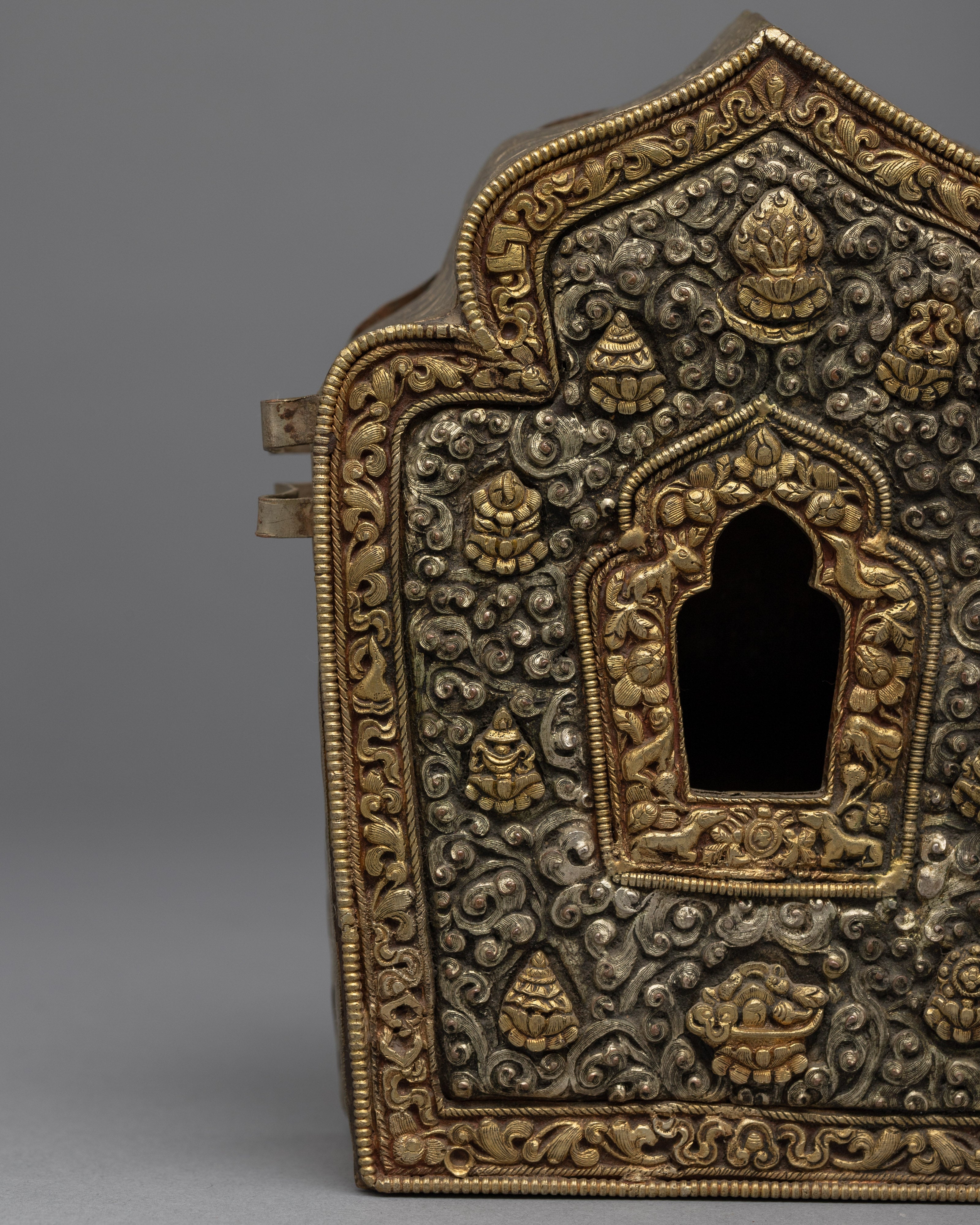 Buddhist Gahu Box | Handmade Nepalese Craft