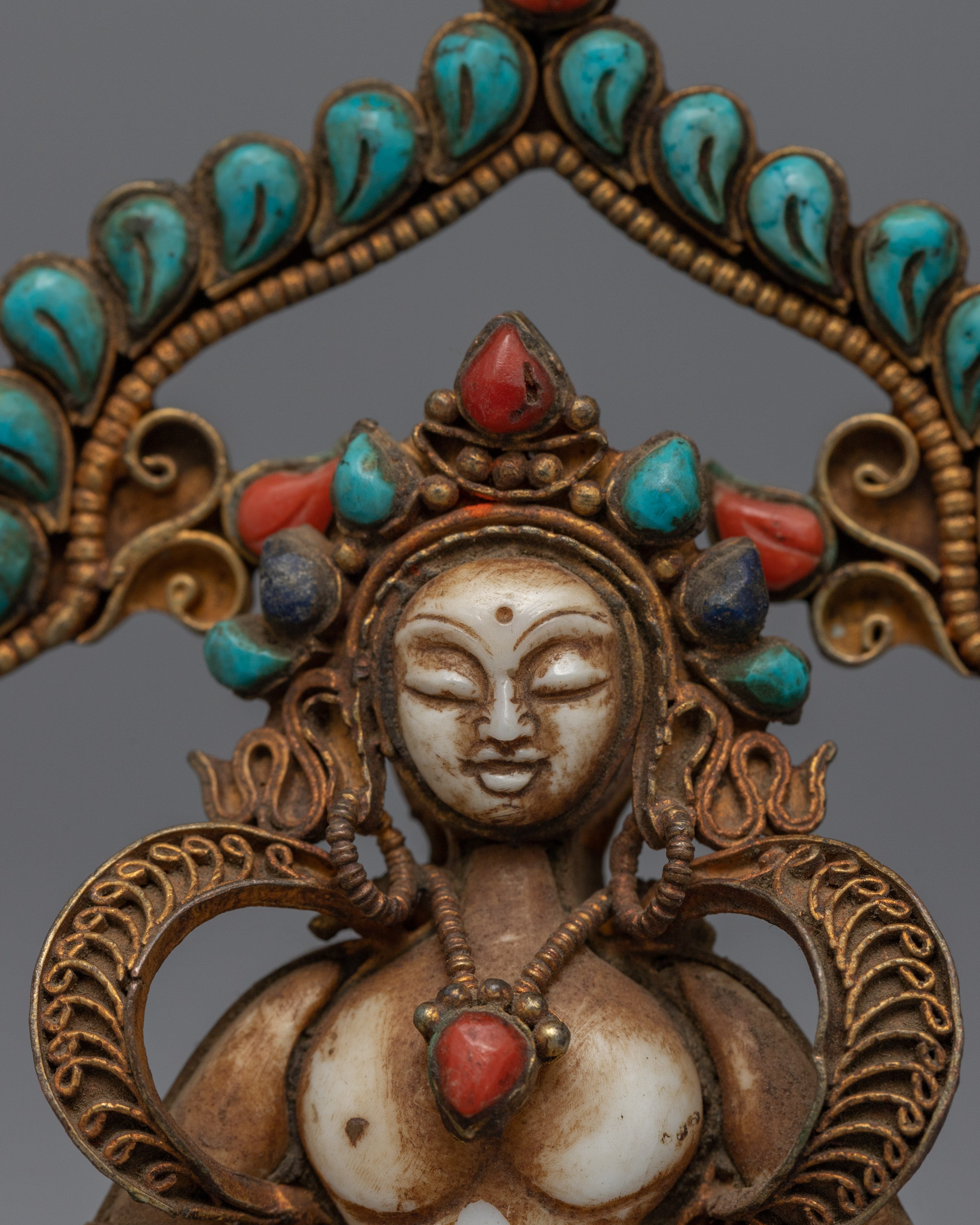 Statue To Chant Mantra Of Vajrasattva | Himalayan Traditional Artwork