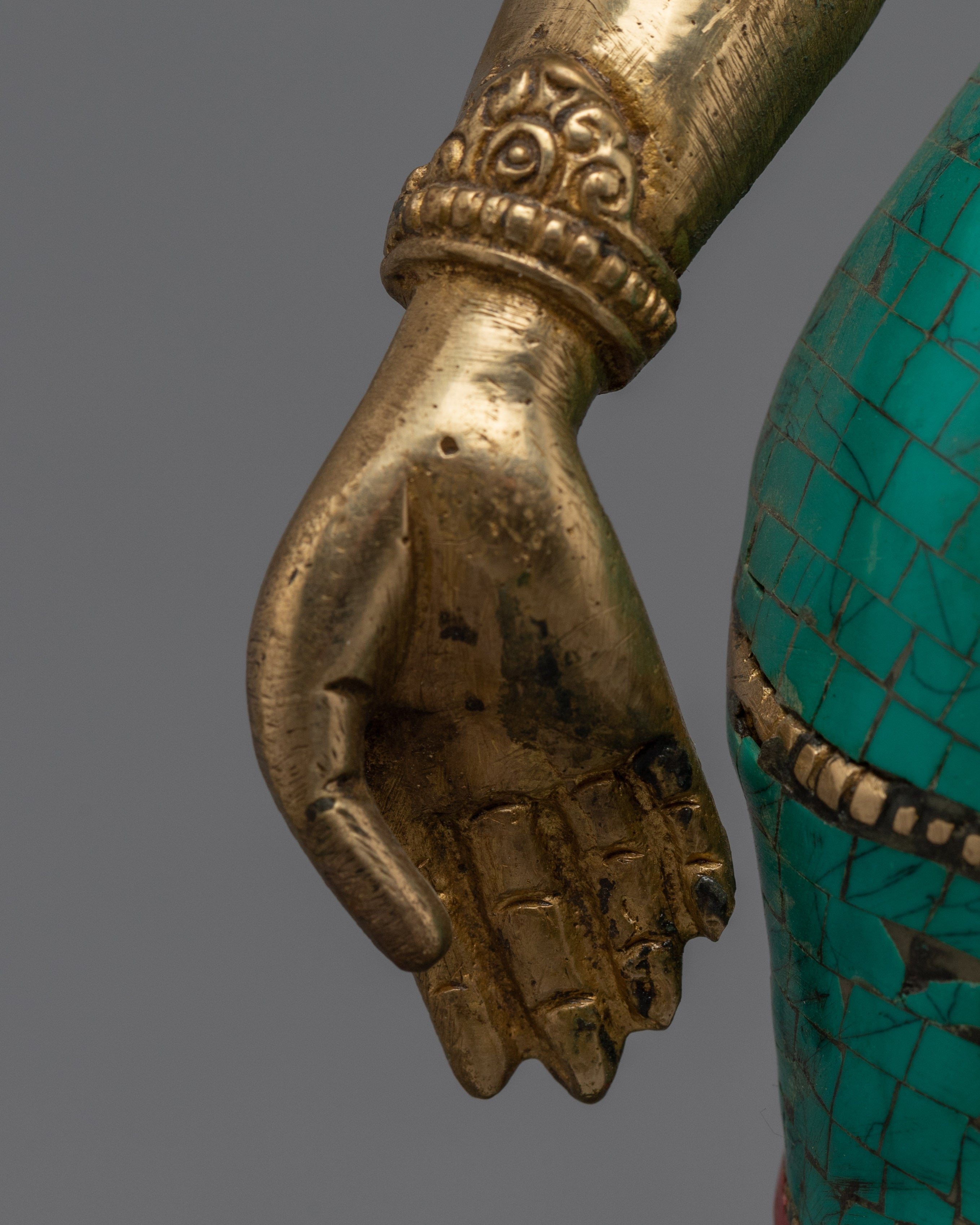 Standing Chenrezig Statue | Bodhisattva Lokeshwara Artwork