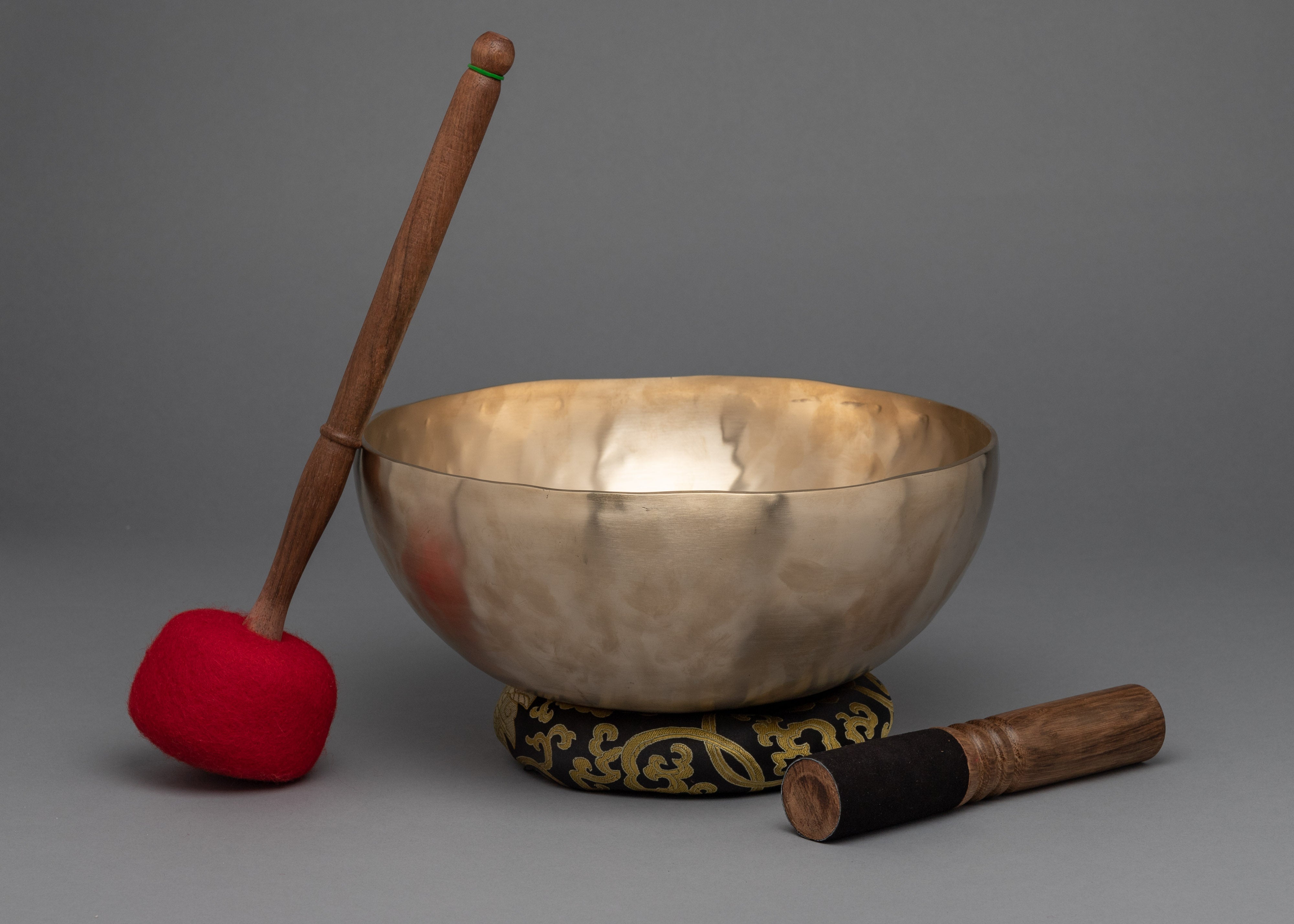 Tibeten Singing Bowl | Buddhist Meditation Altar