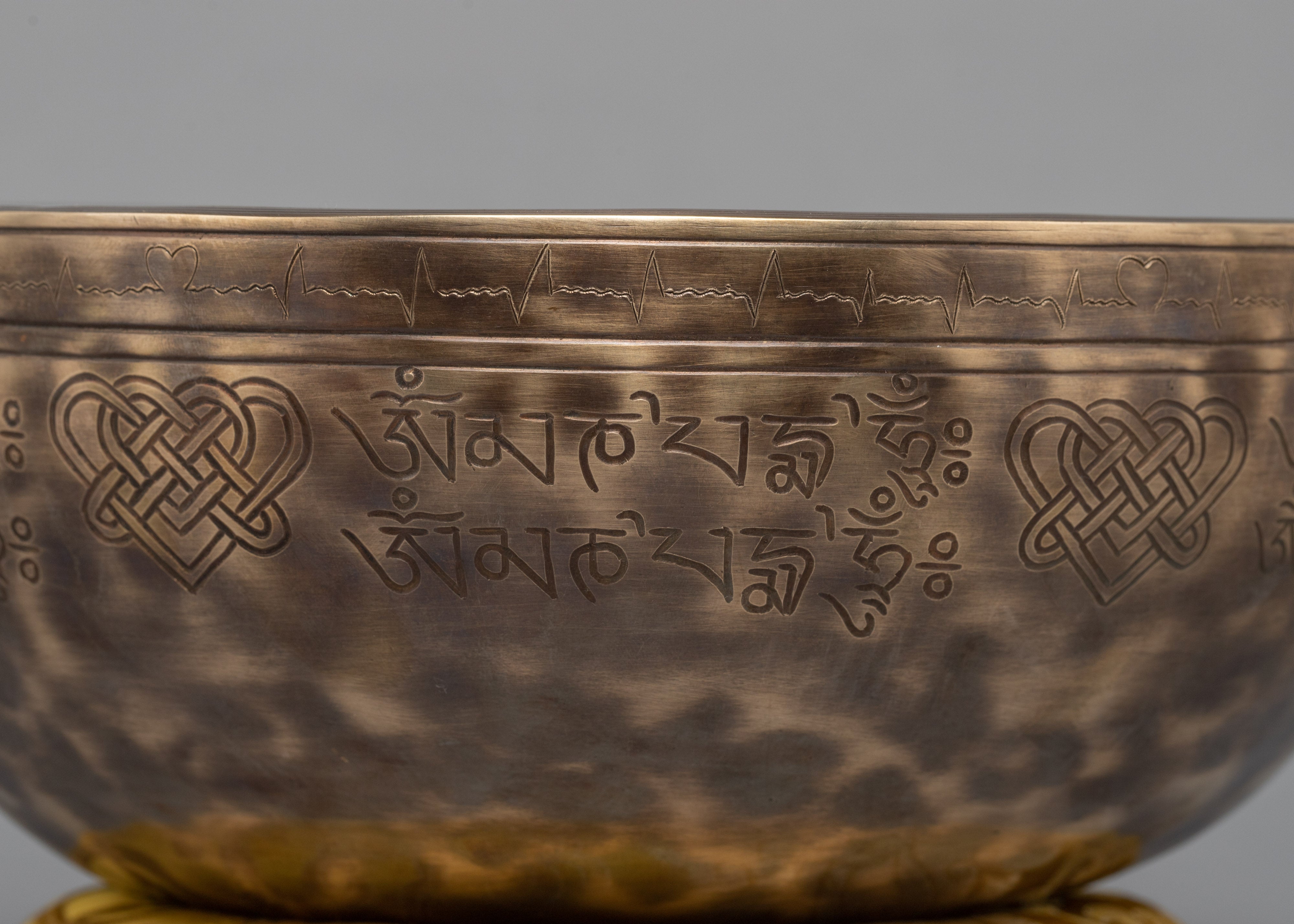 Jhumka Singing Bowl | Mantra Crafted Bowl | Healing Therapy
