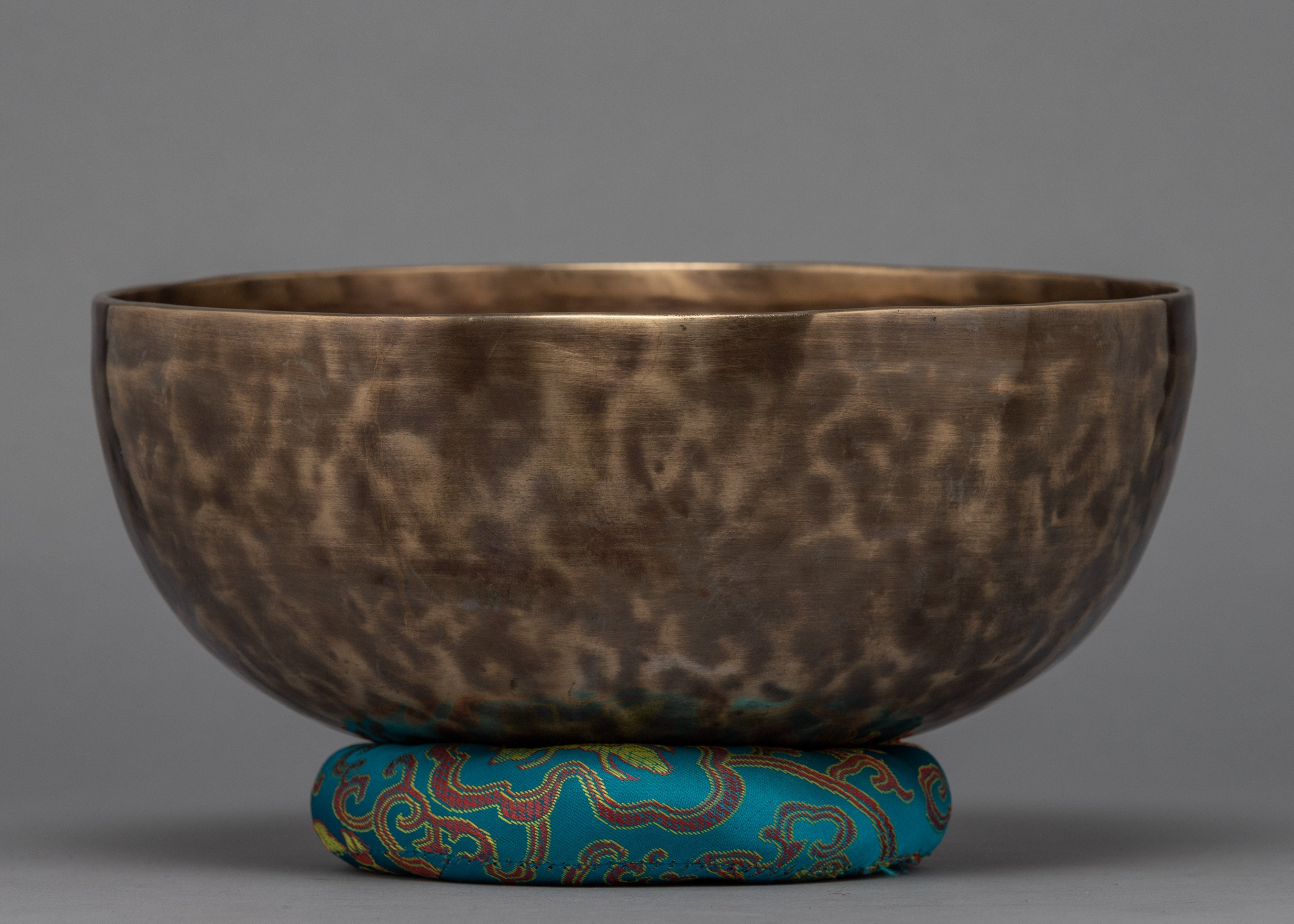 Hand Hammered Singing Bowl | Singing bowl for Meditaion