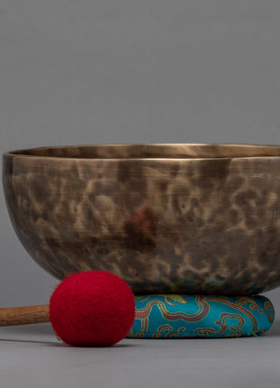 Hand Hammered Singing Bowl | Singing bowl for Meditaion