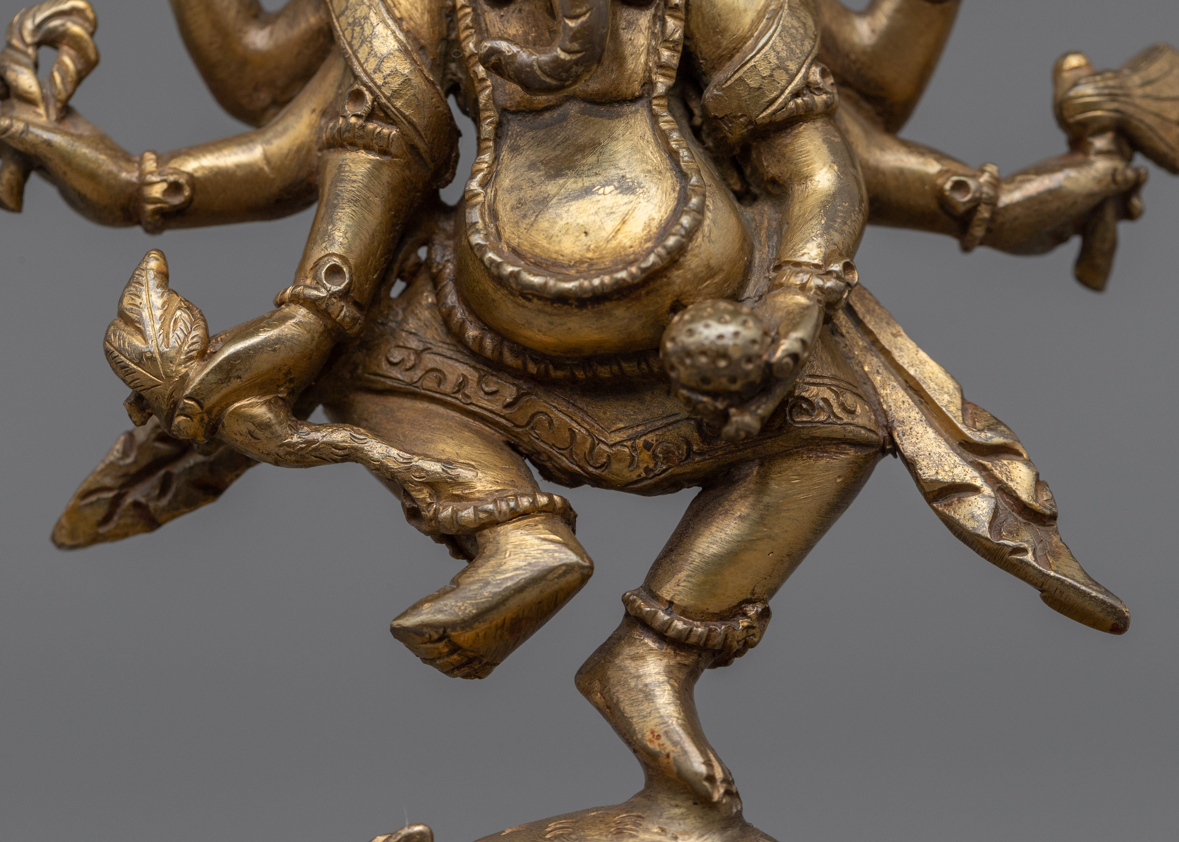 Statue for Ganesh Aarti | Himalyan Art Work
