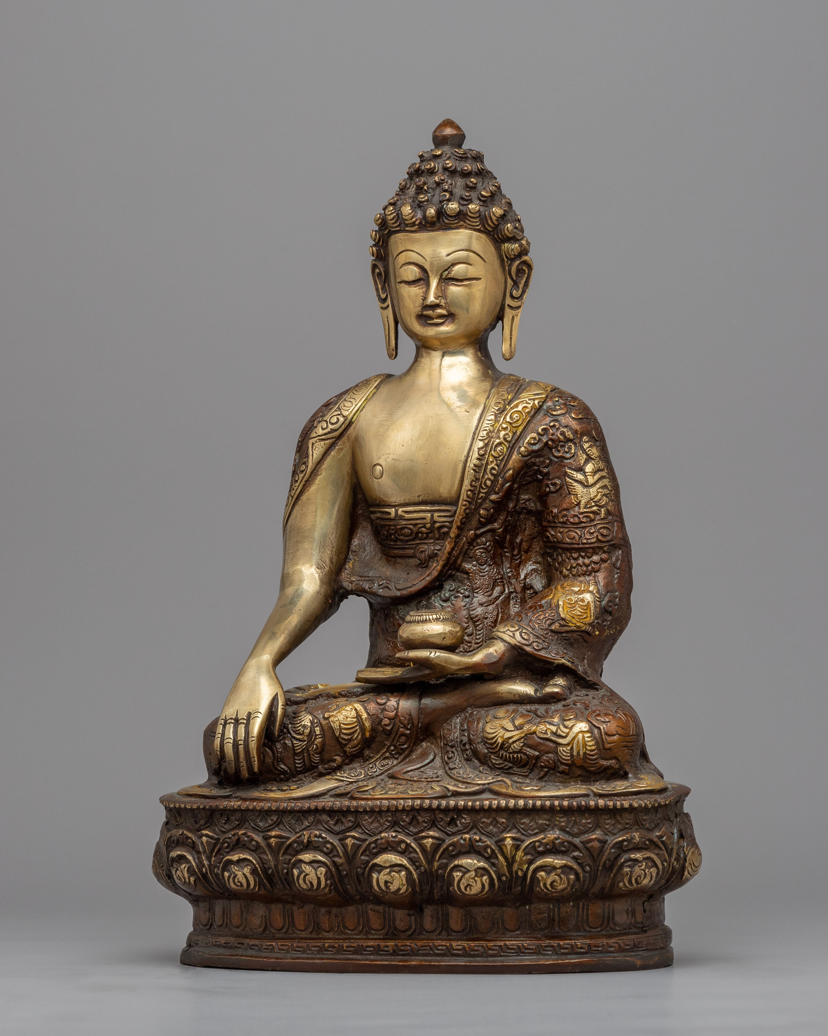 Statue Of Buddha Shakyamuni | The Enlightened One | Traditional Decors