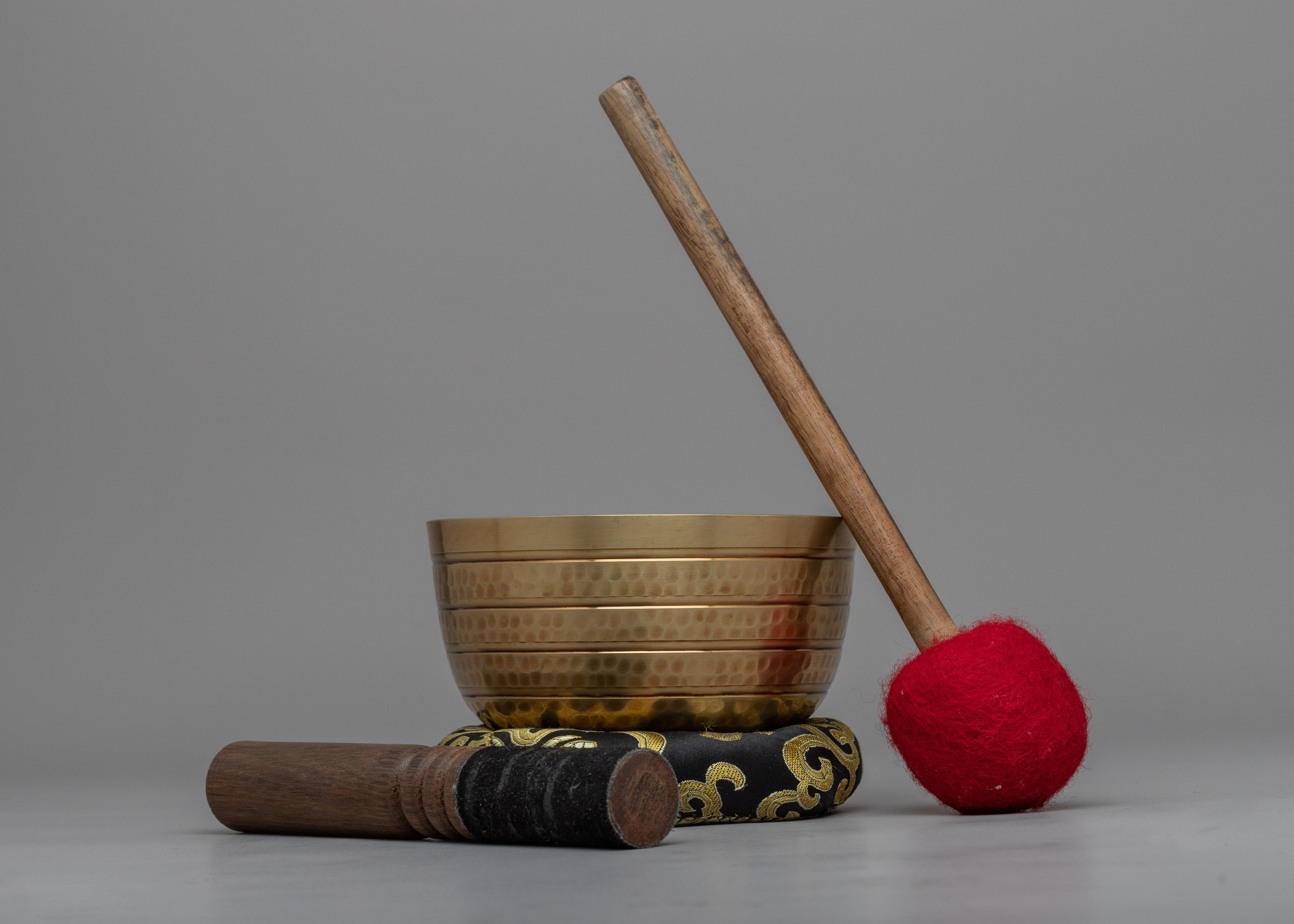 Tibetan Singing Bowl Set | Handcrafted bowl For the Meditation