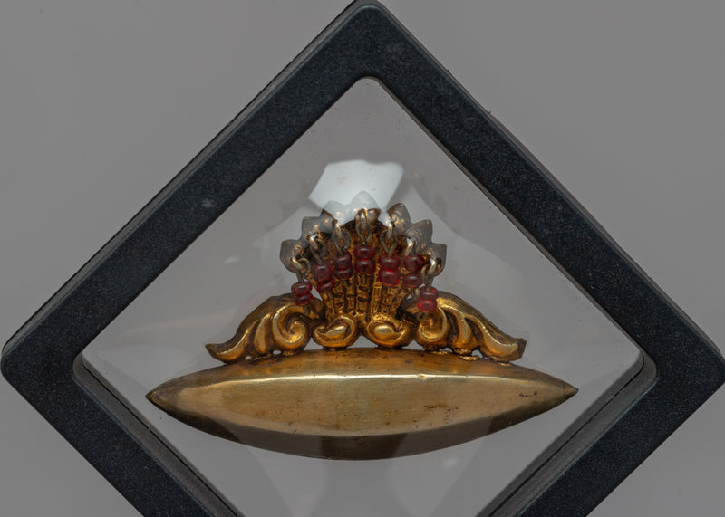Newari Pendent "Tayo" | Exquisite Nepali Jewelry Inside the Floating case