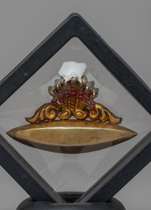 Newari Pendent "Tayo" | Exquisite Nepali Jewelry Inside the Floating case