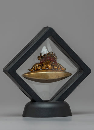 Newari Pendent "Tayo" | Exquisite Nepali Jewelry Inside the Floating case