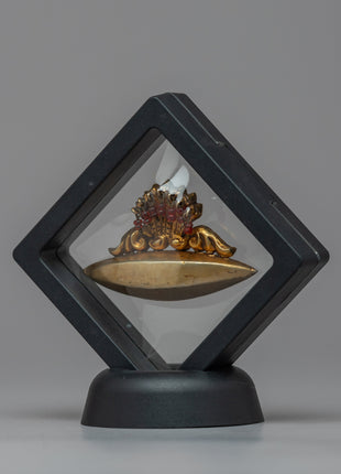 Newari Pendent "Tayo" | Exquisite Nepali Jewelry Inside the Floating case