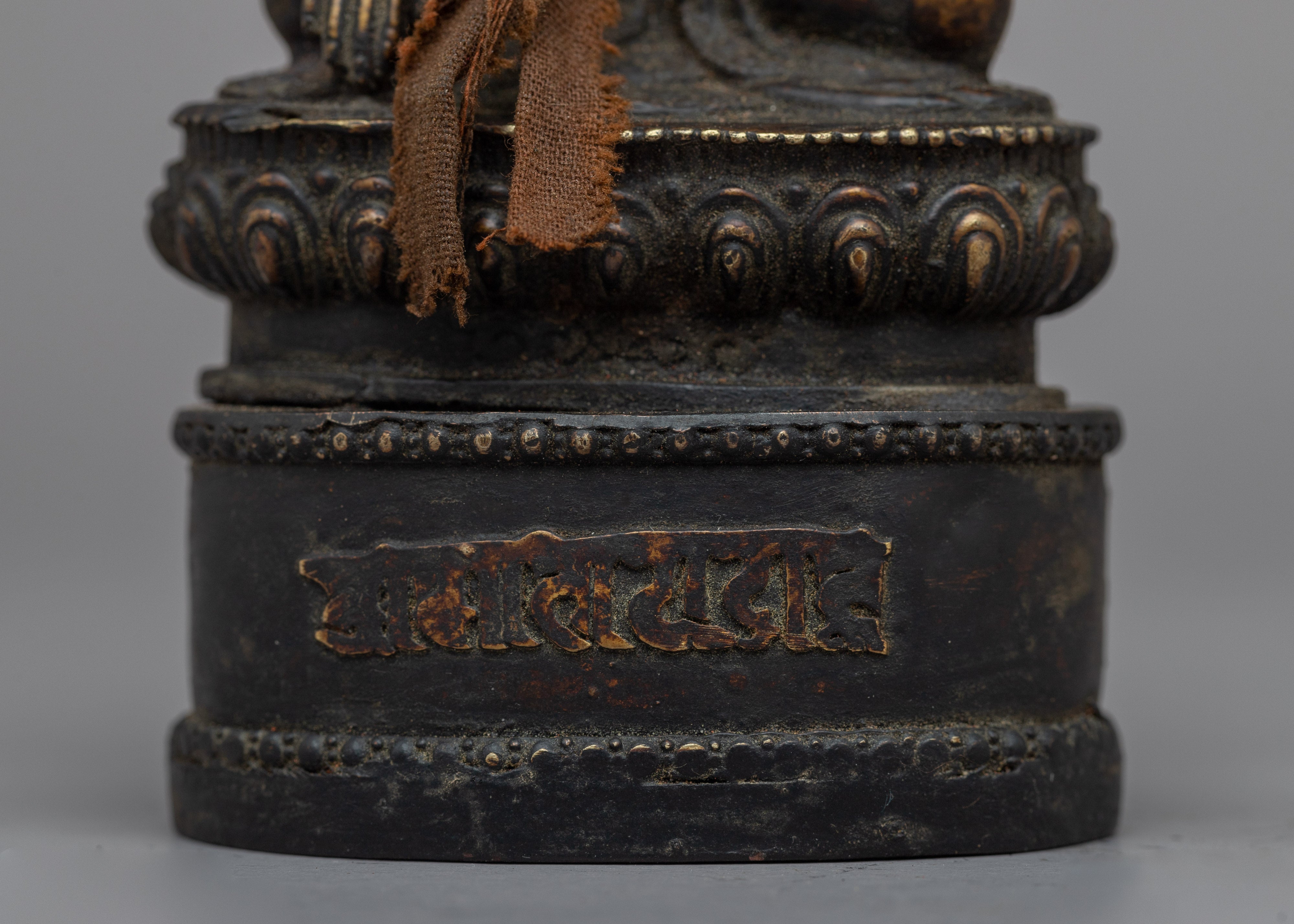 The Buddha Shakyamuni Statue |  Experience Enlightenment with the Buddha Statue