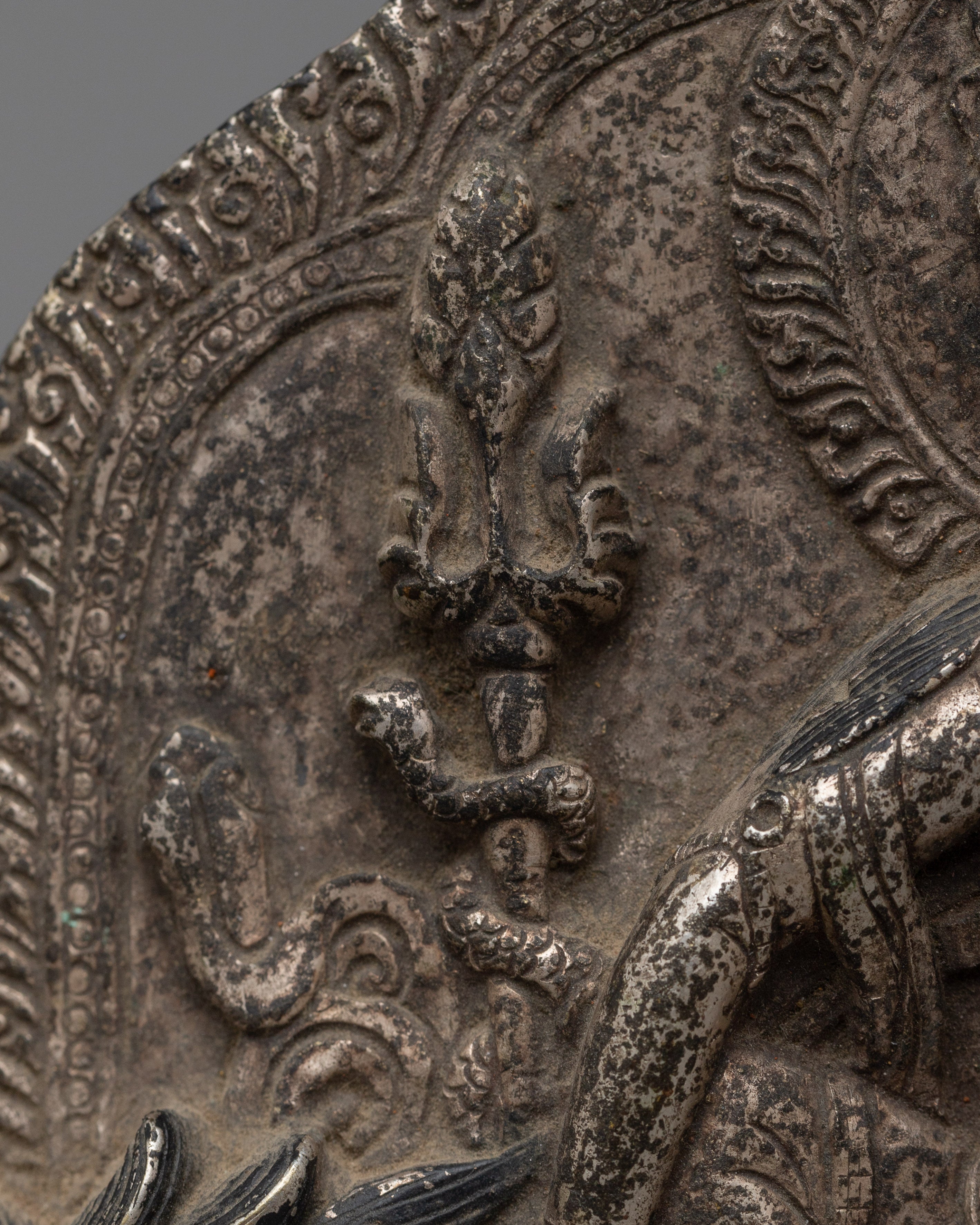 Avalokiteshvara Simhanada Statue | Manifestation of Divine Grace