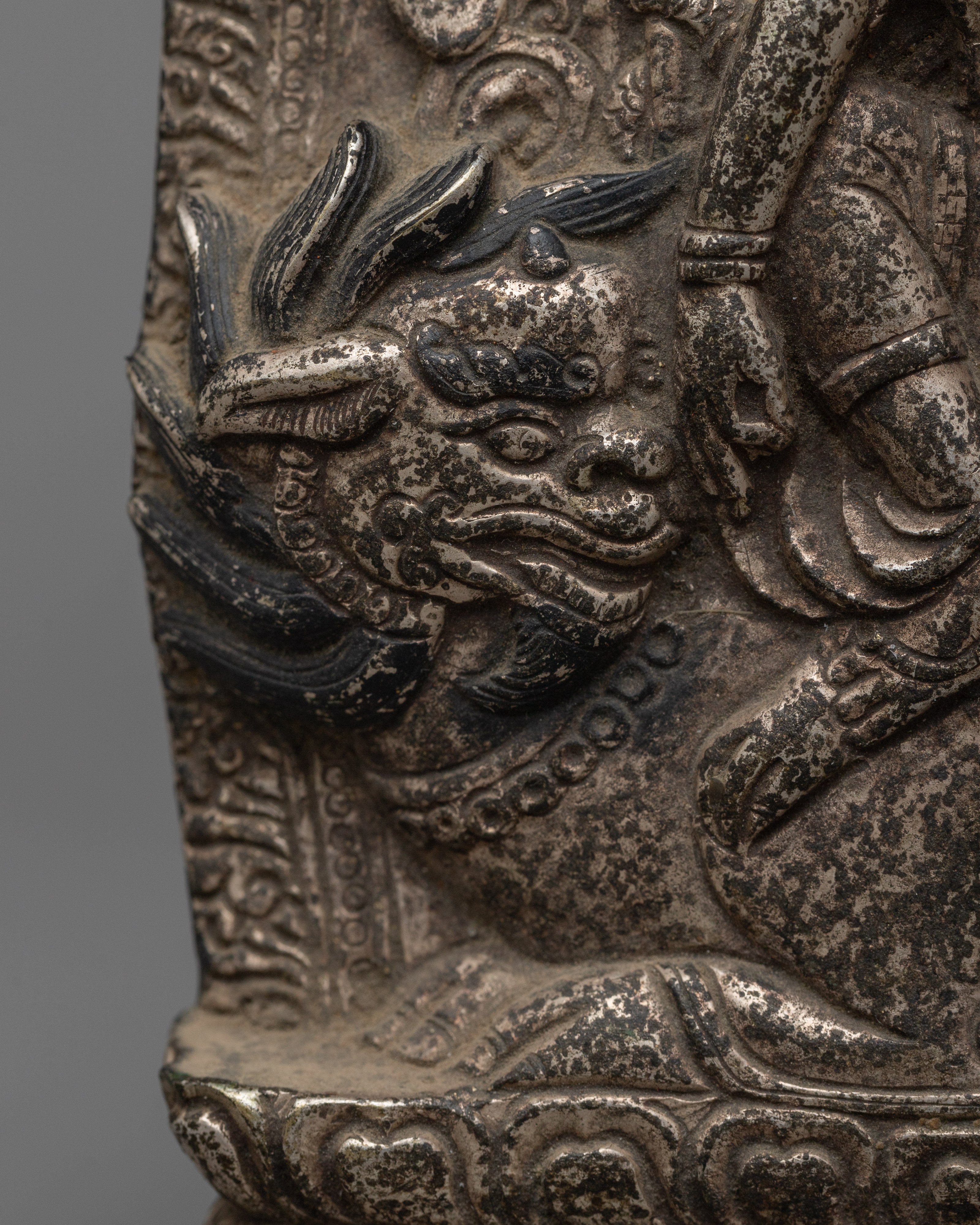 Avalokiteshvara Simhanada Statue | Manifestation of Divine Grace