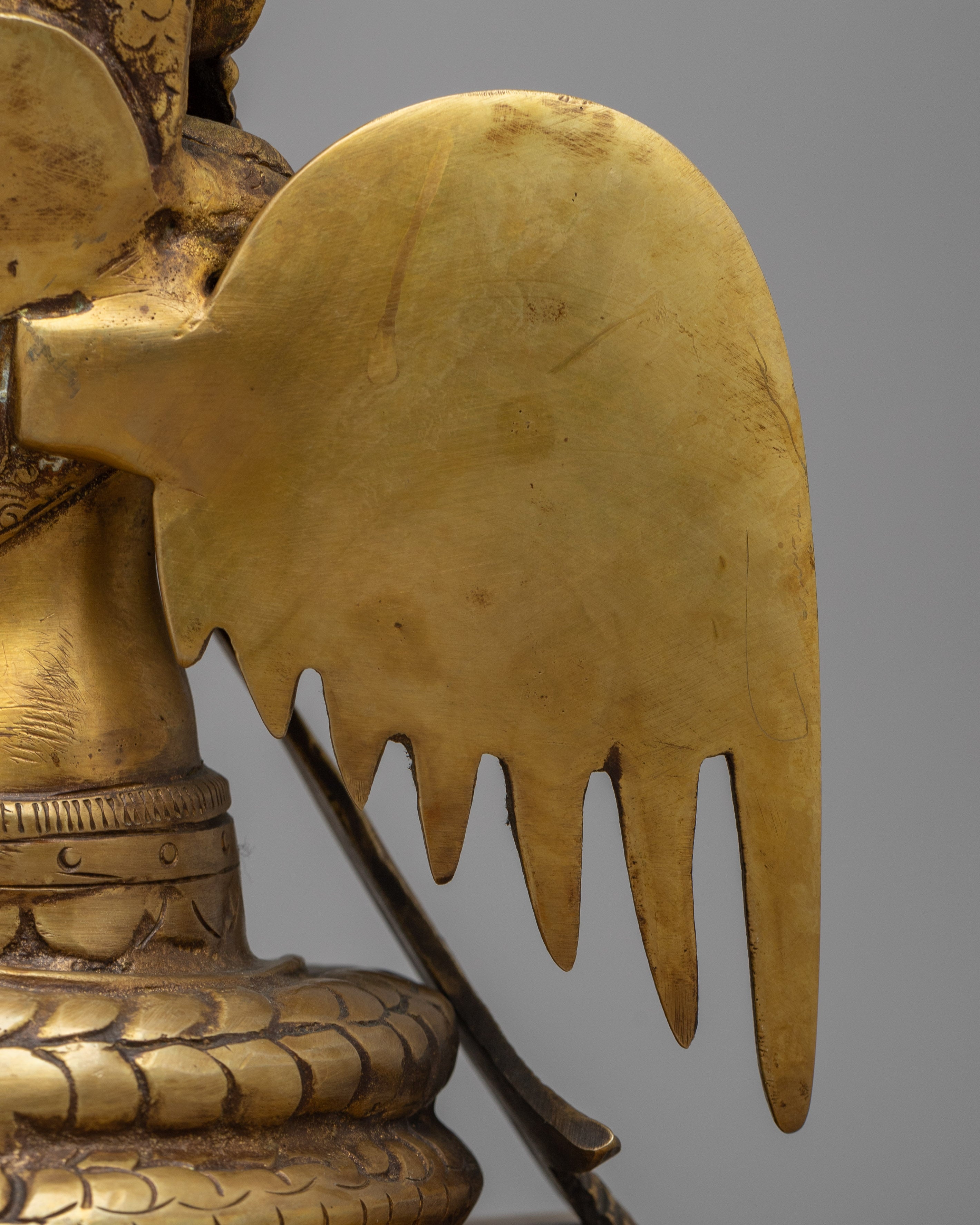 Queen Snake Statue | Captivating Sculptures that Transcend Boundaries