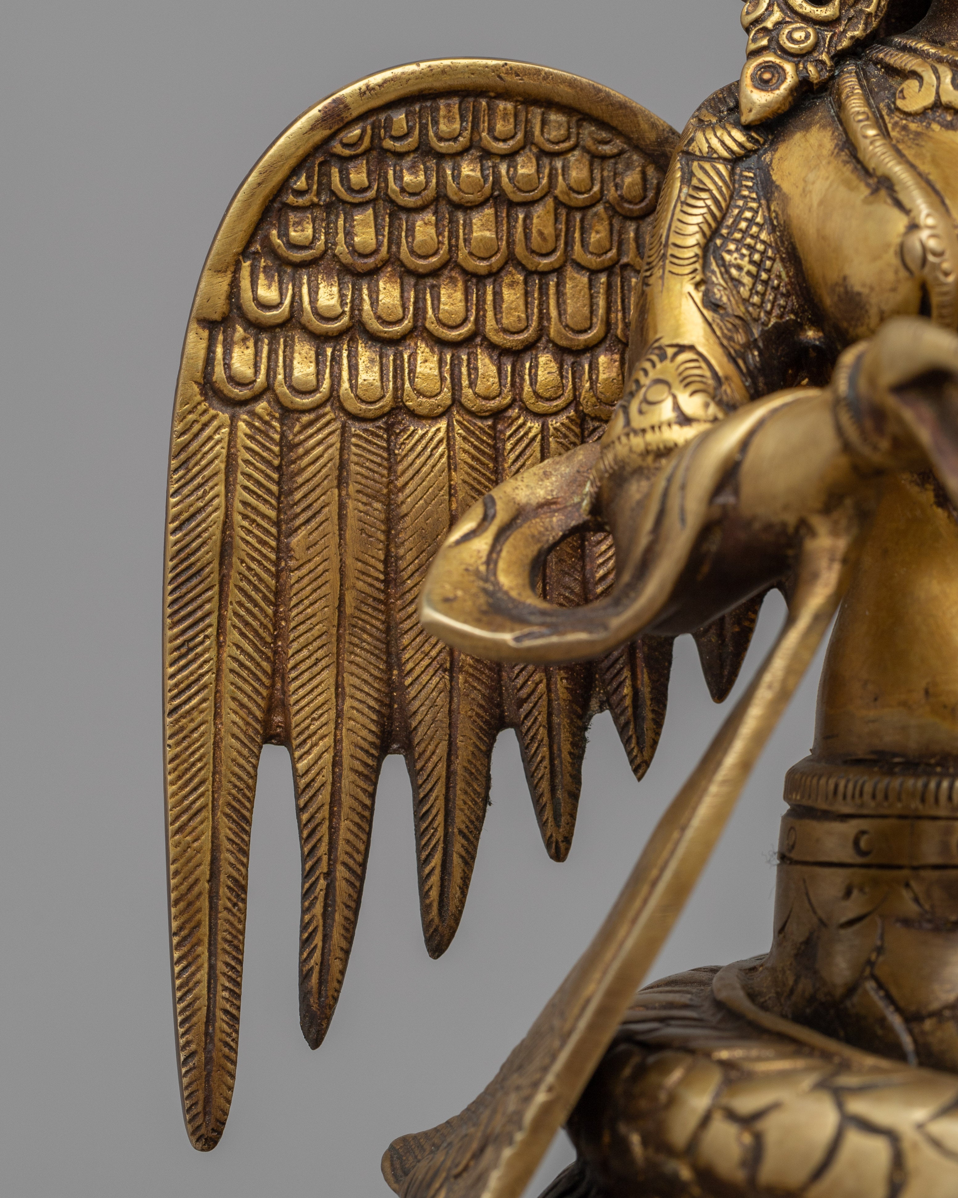 Queen Snake Statue | Captivating Sculptures that Transcend Boundaries