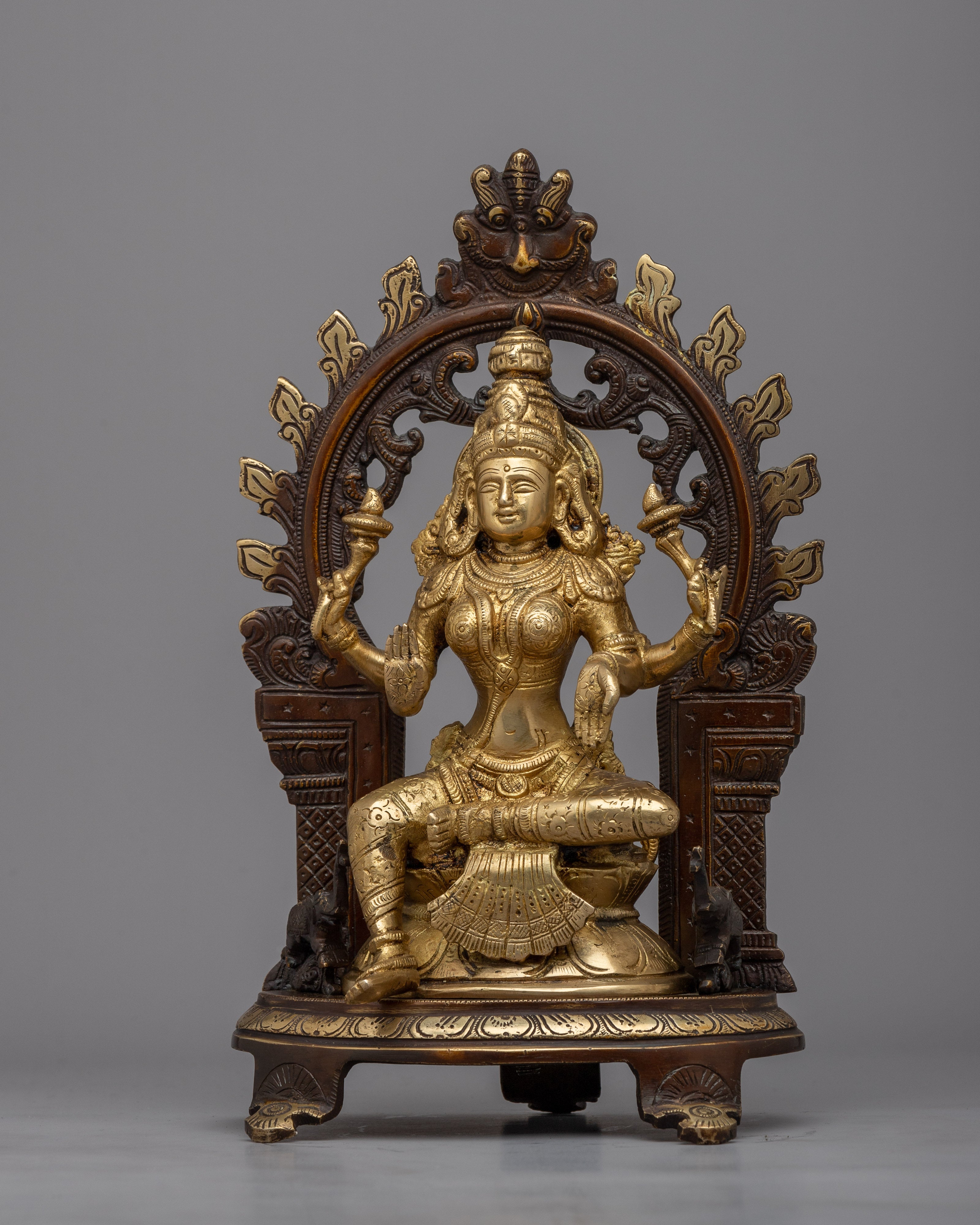 Laxmi Mata Statue | Embodying Prosperity, Wealth, and Fortune