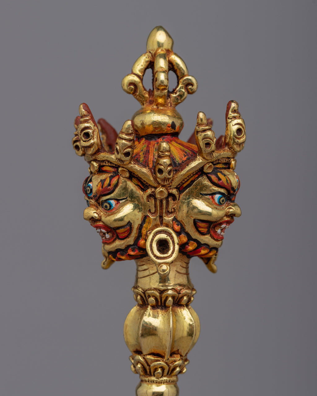 Cikonielf tibétain Dorje Vajra Dorje Vajra Phurba Laiton Coloré Dorje Vajra Pilon Ornement Cikonielf tibétain Dorje Vajra Dorje Vajra Phurba Laiton Coloré Dorje Vajra Pilon Ornement