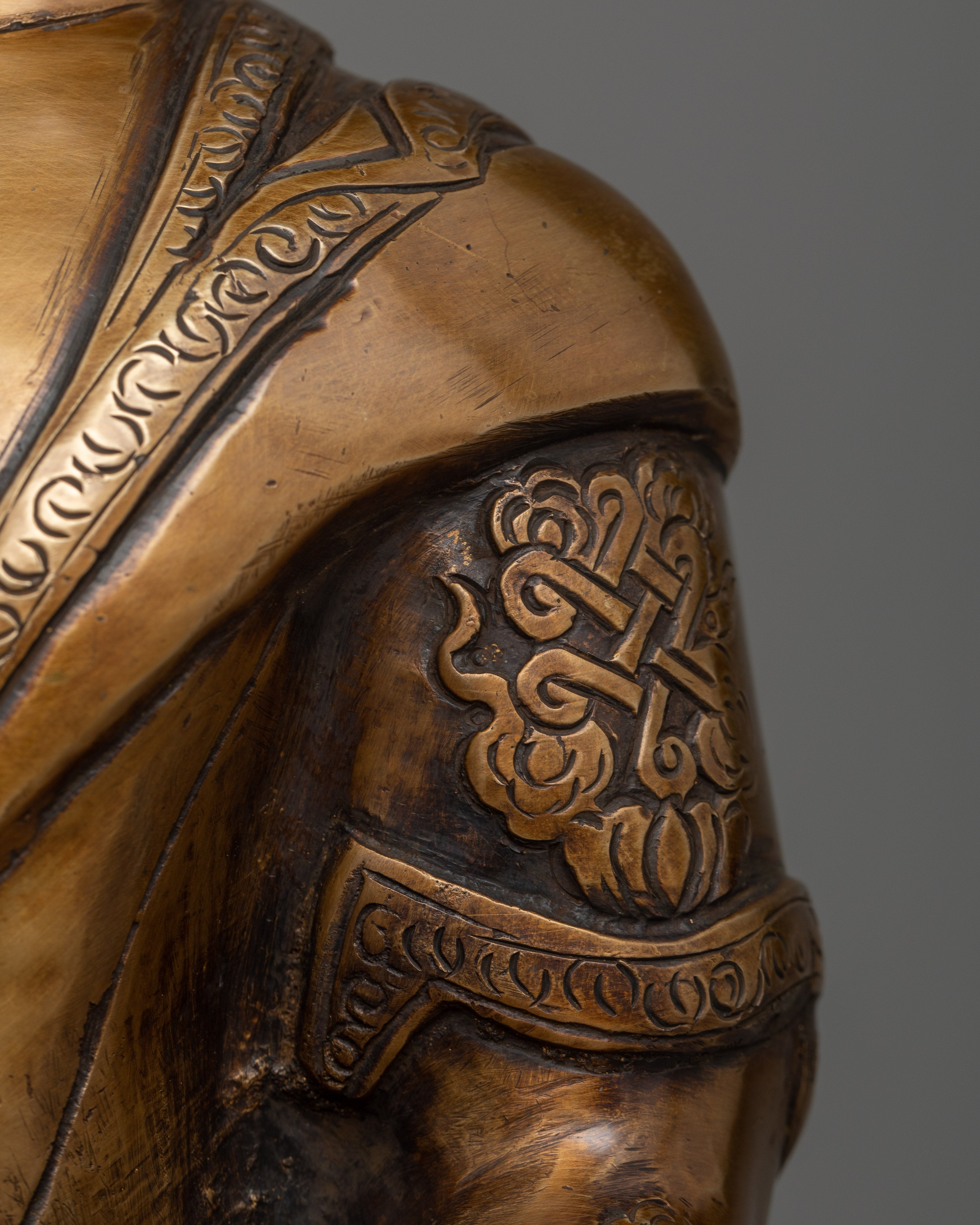 Shakyamuni Buddha Figure | Channeling the Essence of Buddha's Enlightenment and Compassion