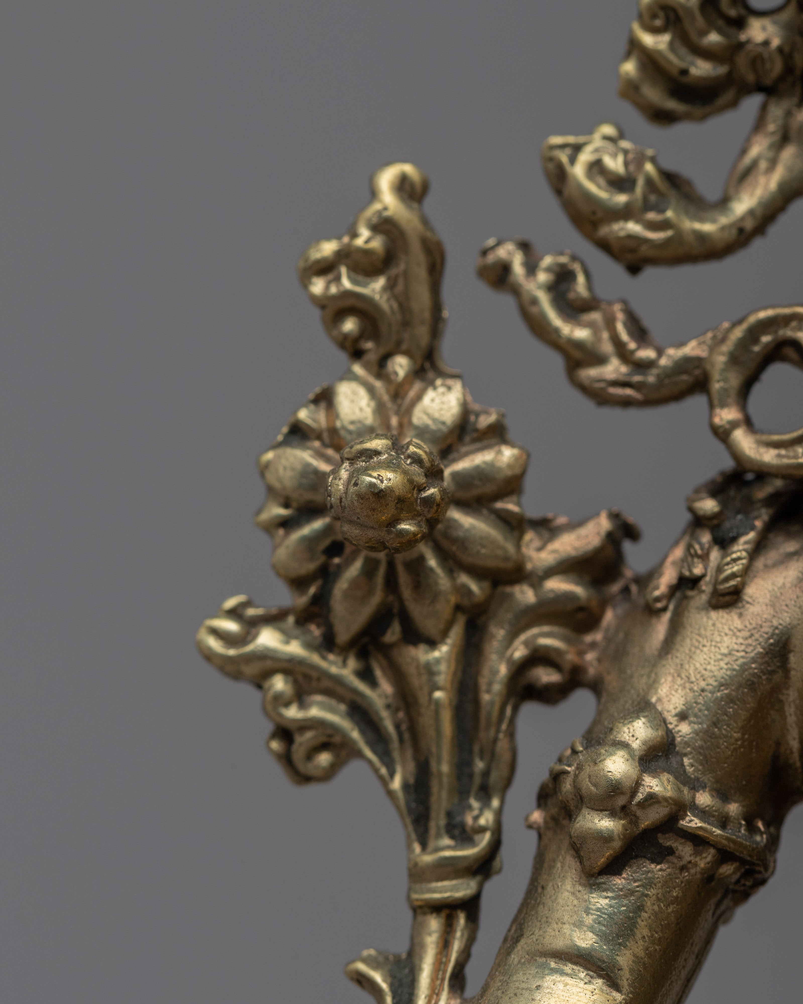 Standing Chenresig Statue | Embodying the Compassionate Presence of Avalokiteshvara