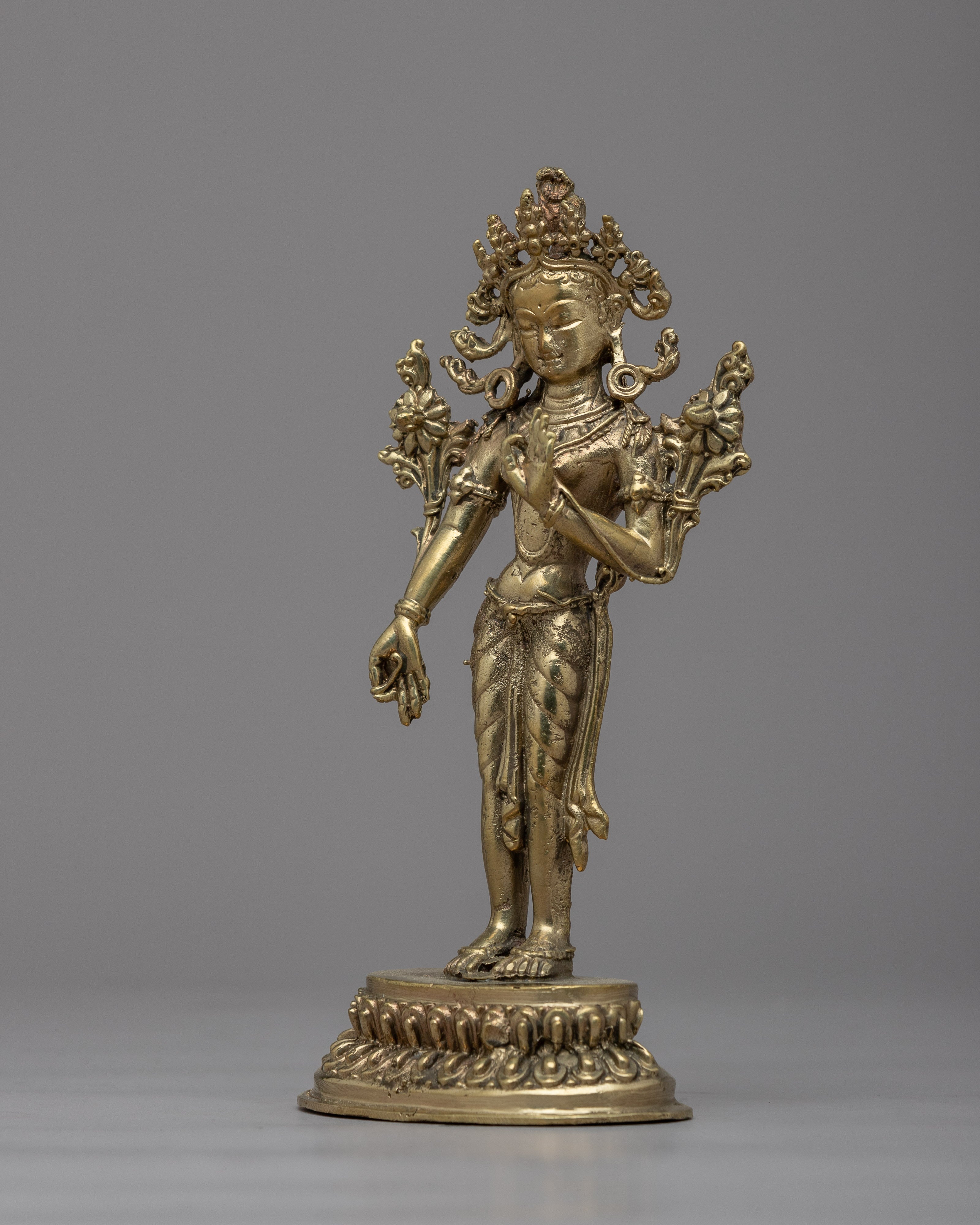 Standing Chenresig Statue | Embodying the Compassionate Presence of Avalokiteshvara