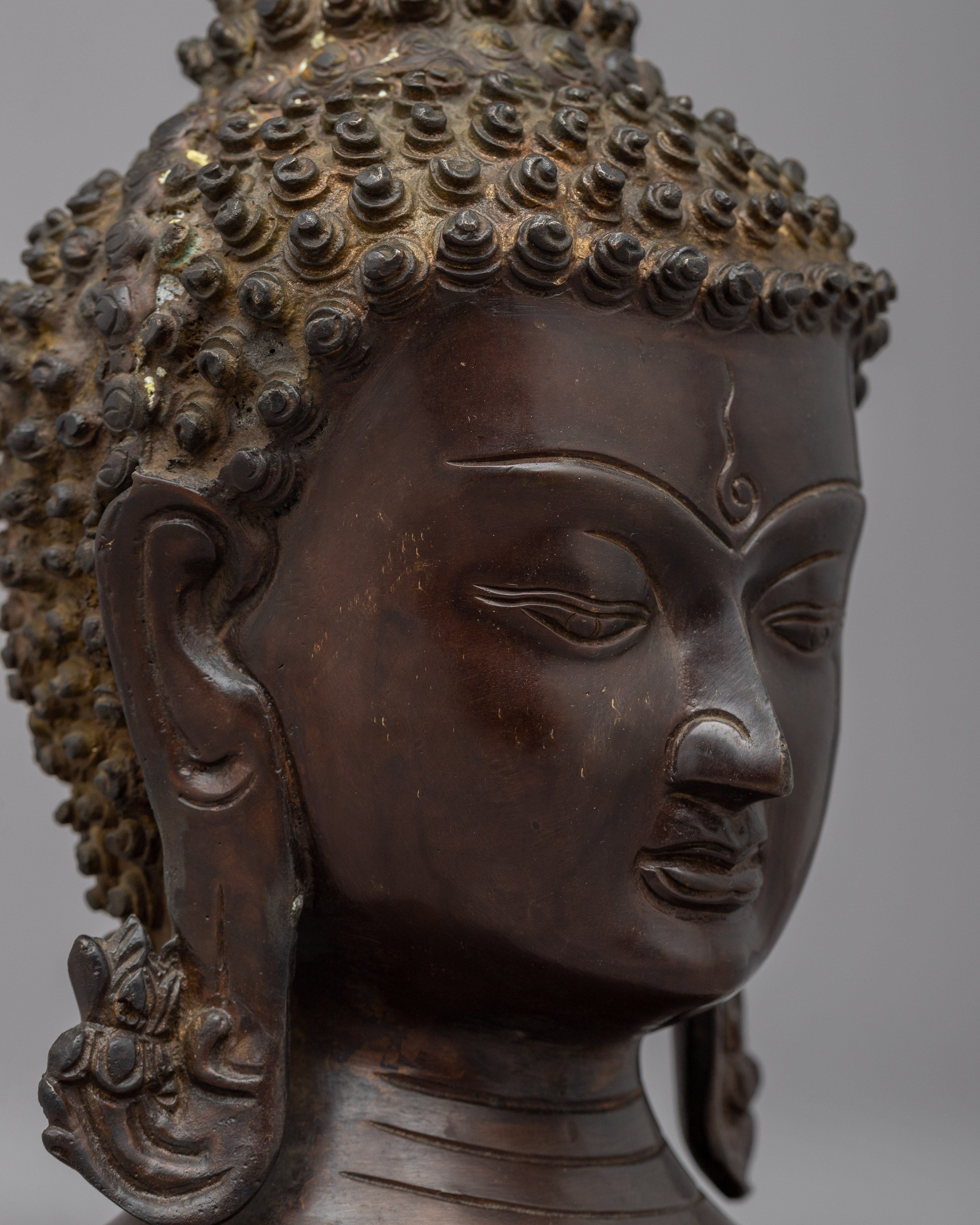 Buddha Head Decoration | Serene Buddha Head for Meditation Room or Yoga Studio