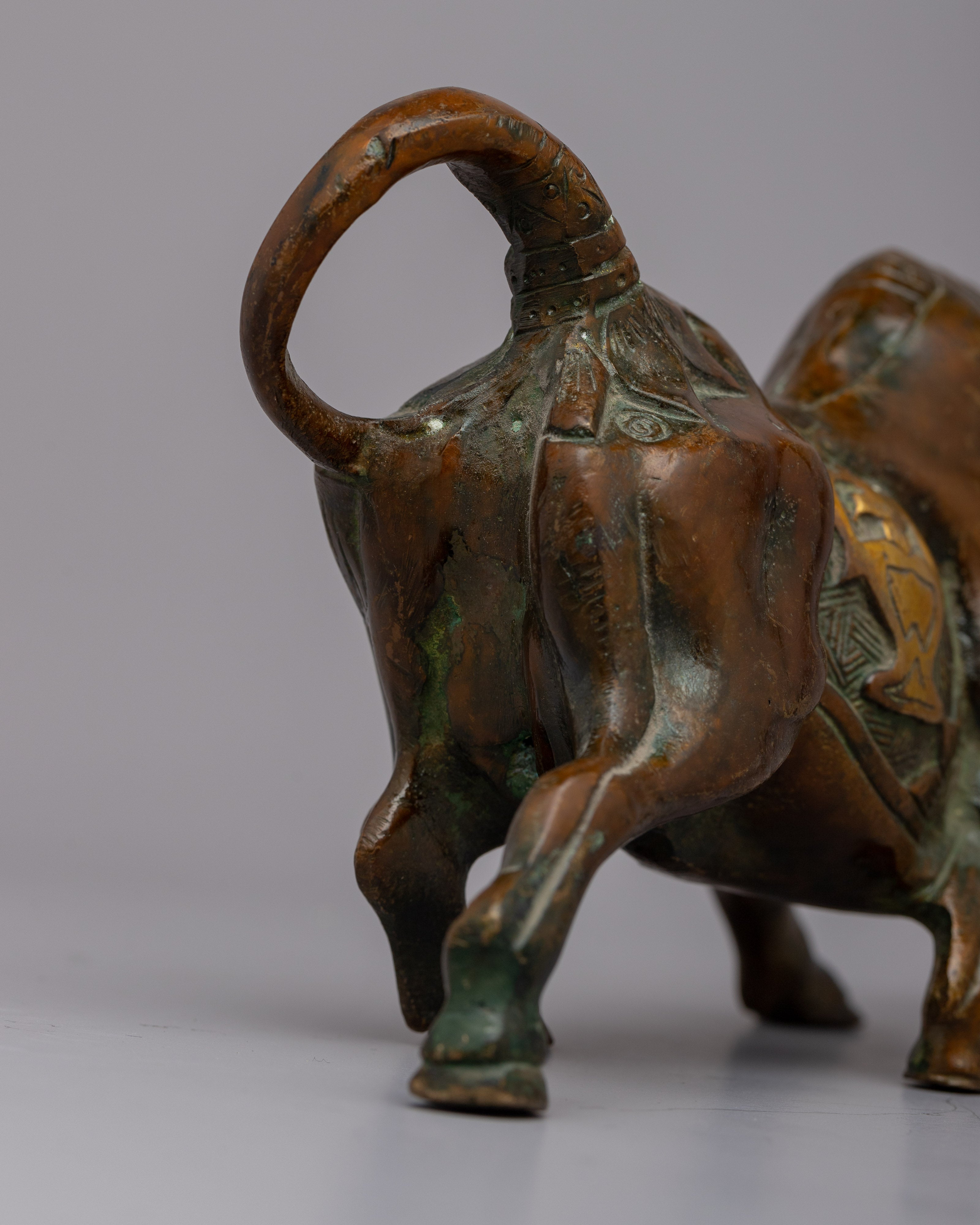 Brass Bull Statue | A Treasure for Animal Lovers