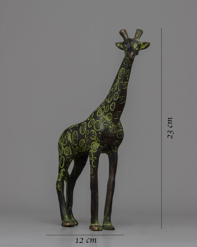 Giraffe Decor Statue | Adorn Your Tabletops and Living Spaces