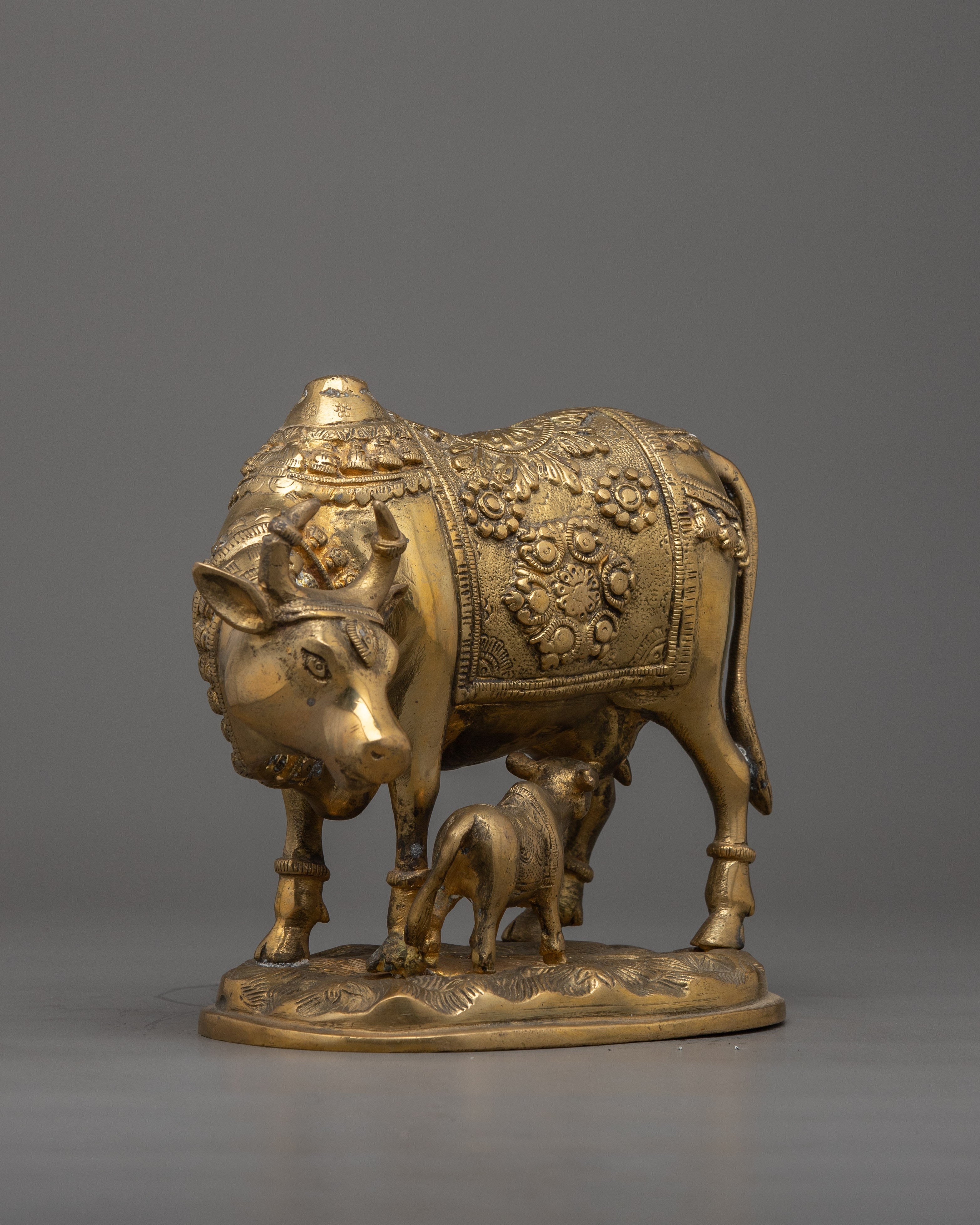 Kamdhenu Cow Statue | Statue for Spiritual Harmony and Household Blessing