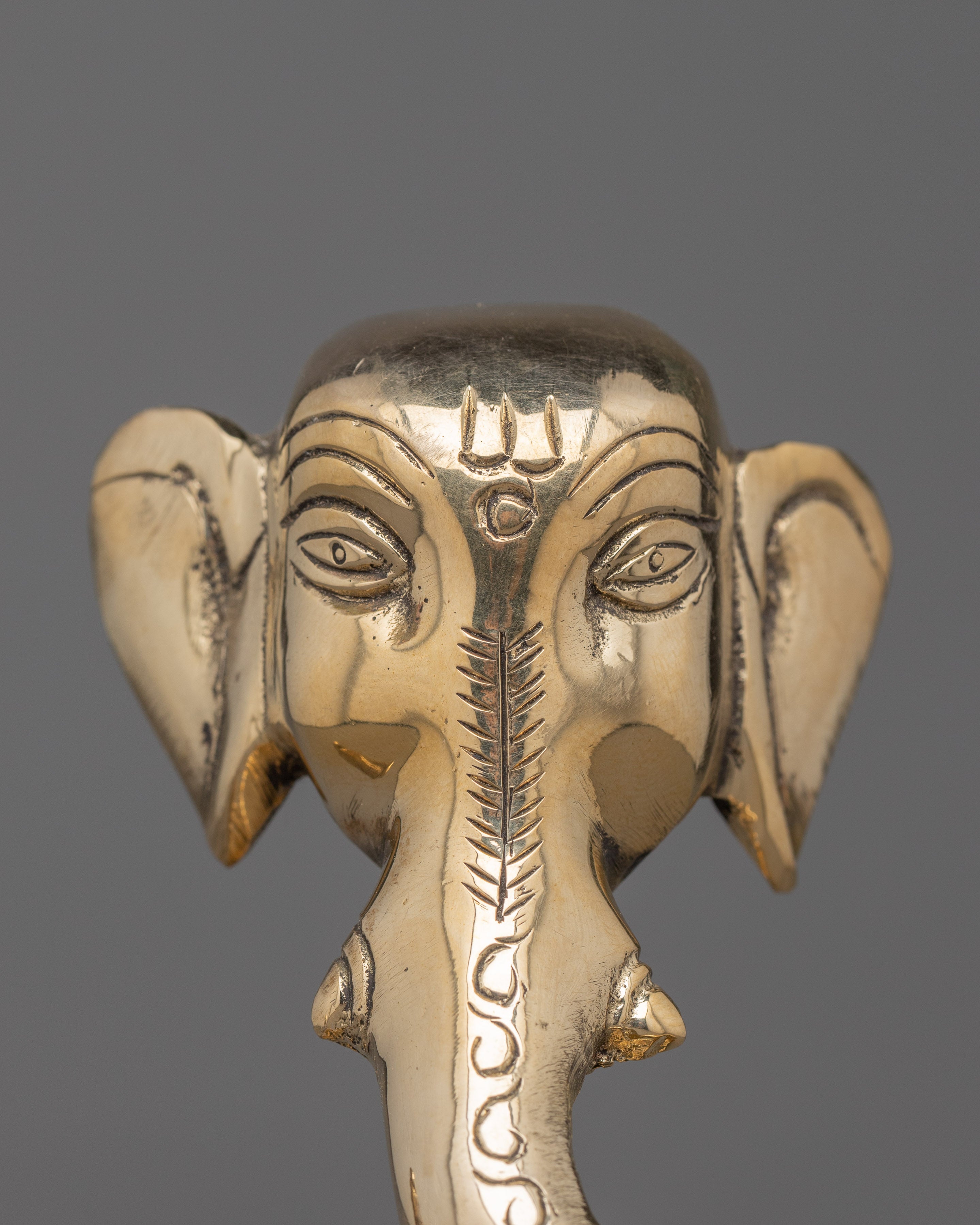 Modern Ganesh Statue | Celebrating the Deity in Modern Art Form