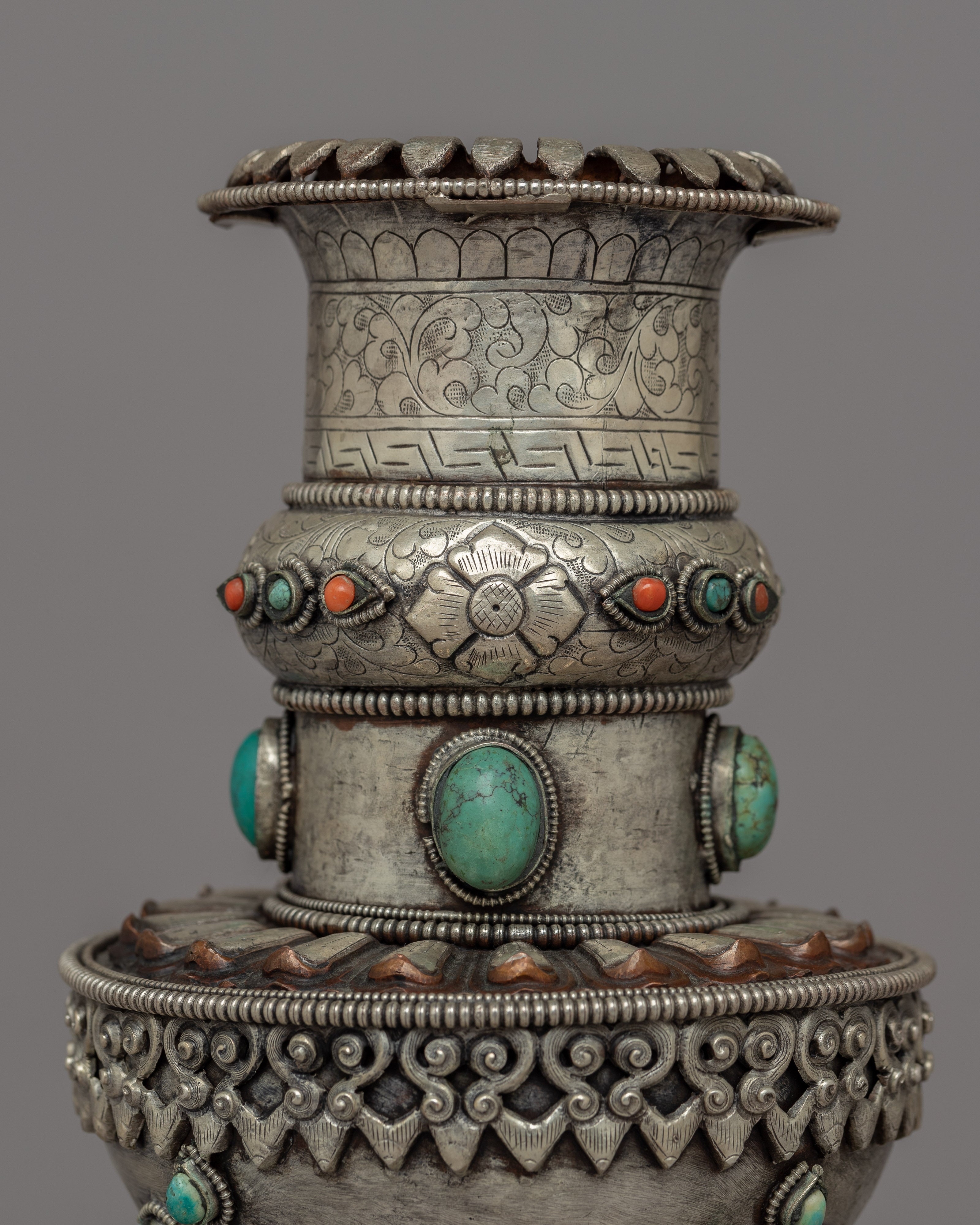 Decor Flower Vase | Handmade Decor Piece for Tabletops