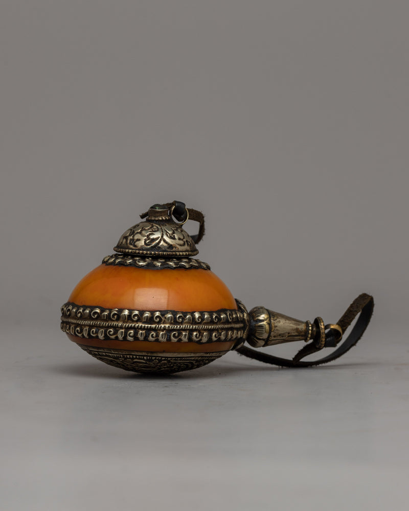 Tibetan Snuff Bottle | Beautifully Handcrafted Decorative Vessel
