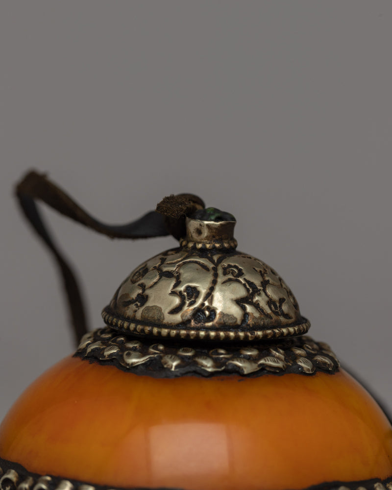 Tibetan Snuff Bottle | Beautifully Handcrafted Decorative Vessel