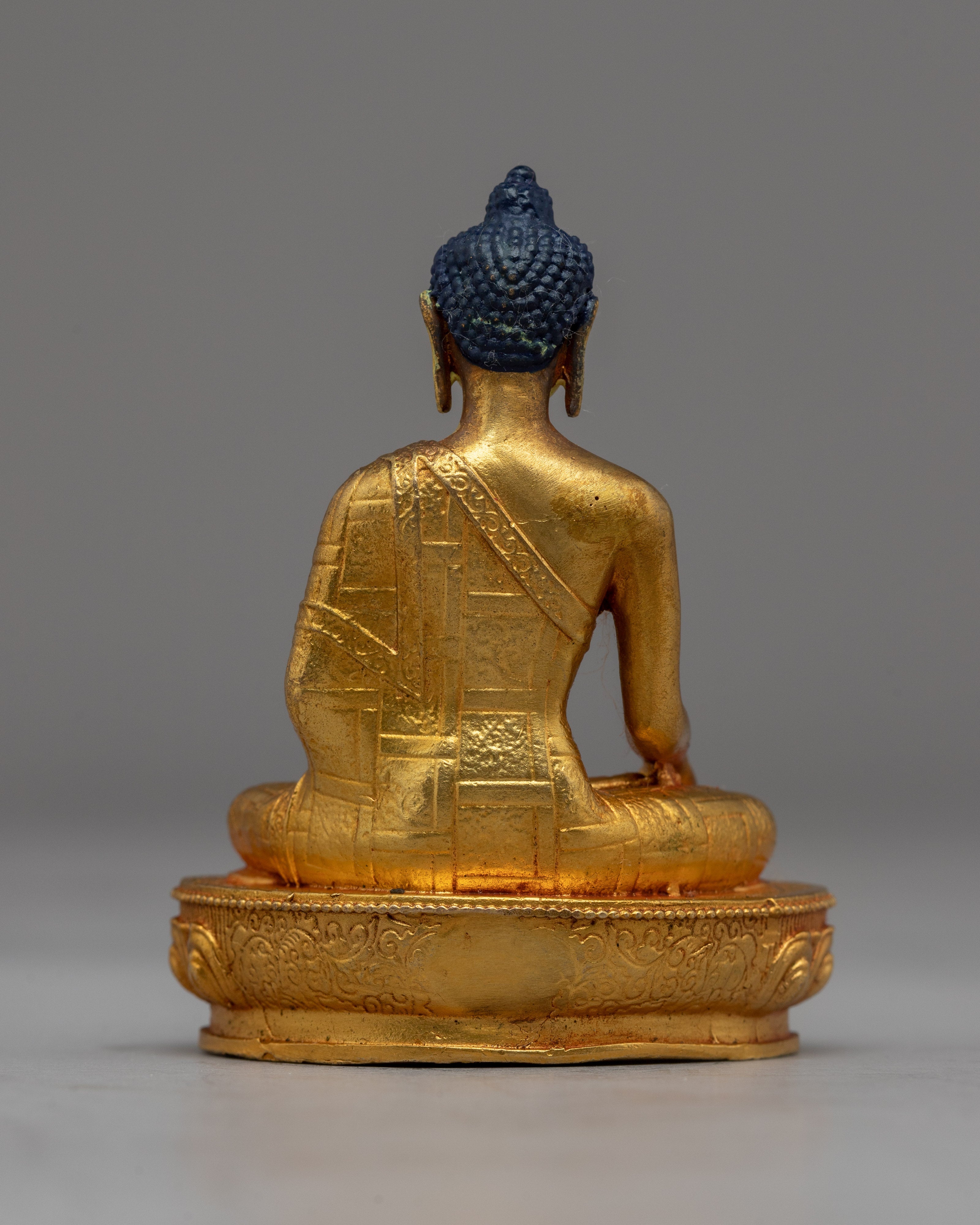 Shakyamuni Buddha Zen Statue | A Testament to Serenity and Enlightenment