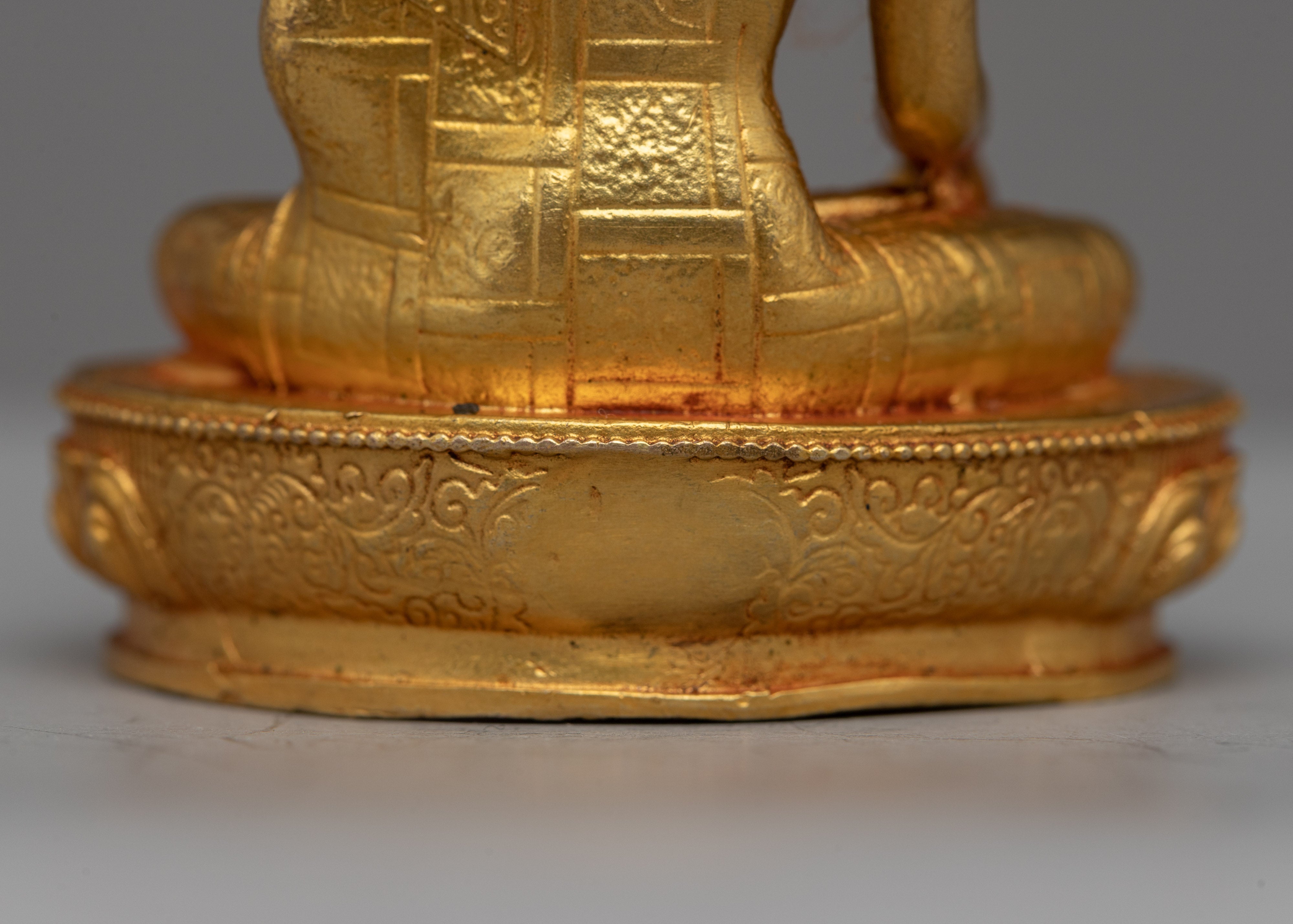 Shakyamuni Buddha Zen Statue | A Testament to Serenity and Enlightenment
