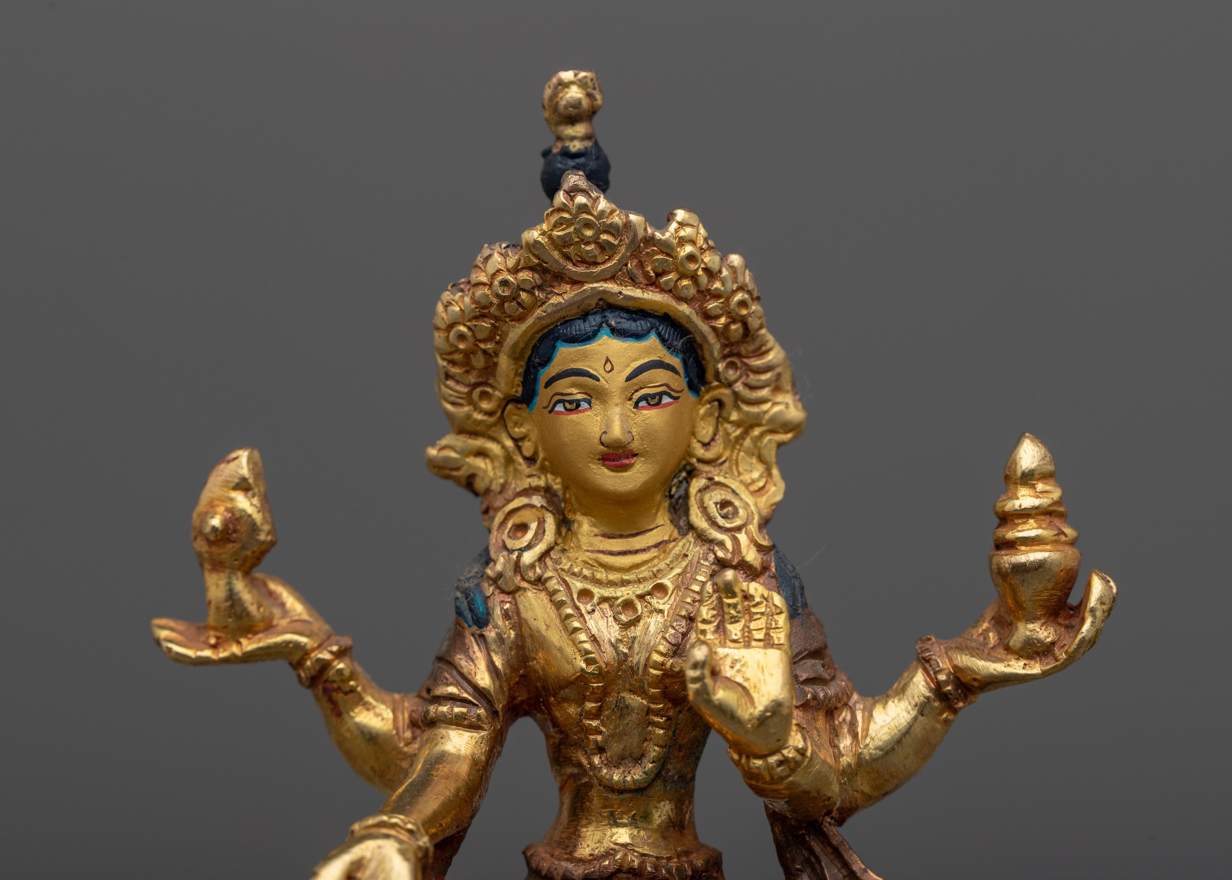 Goddess Laxmi Statue | Hindu Wealth and Prosperity Figure