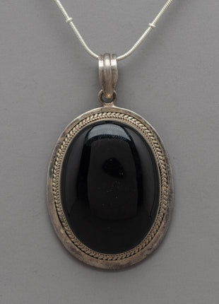 Onyx Oval Locket