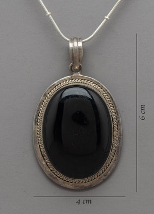 Onyx Oval Locket | Pure Sterling Silver Craftsmanship