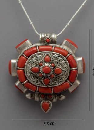 Natural Coral Locket | Nautical Beauty for Jewelry Enthusiasts