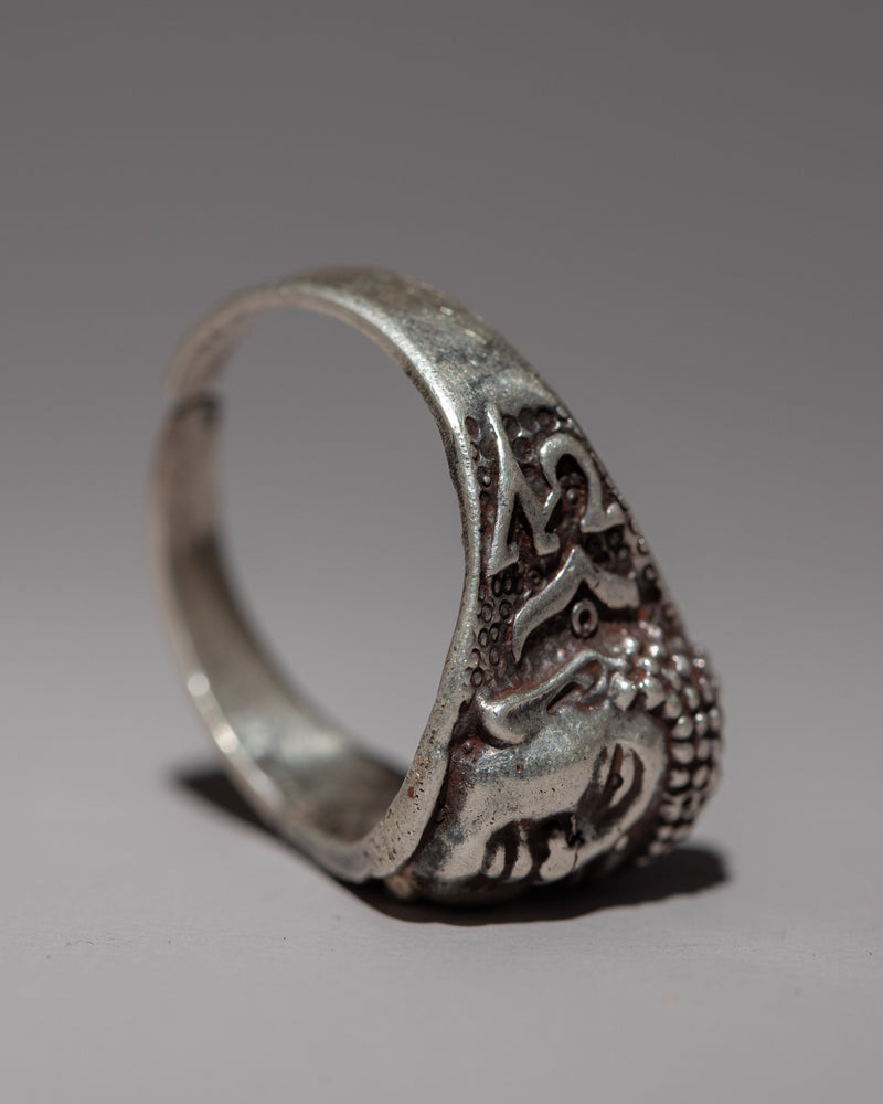 Buddha Ring | Perfect for Spiritual Seekers & Jewelry Lovers