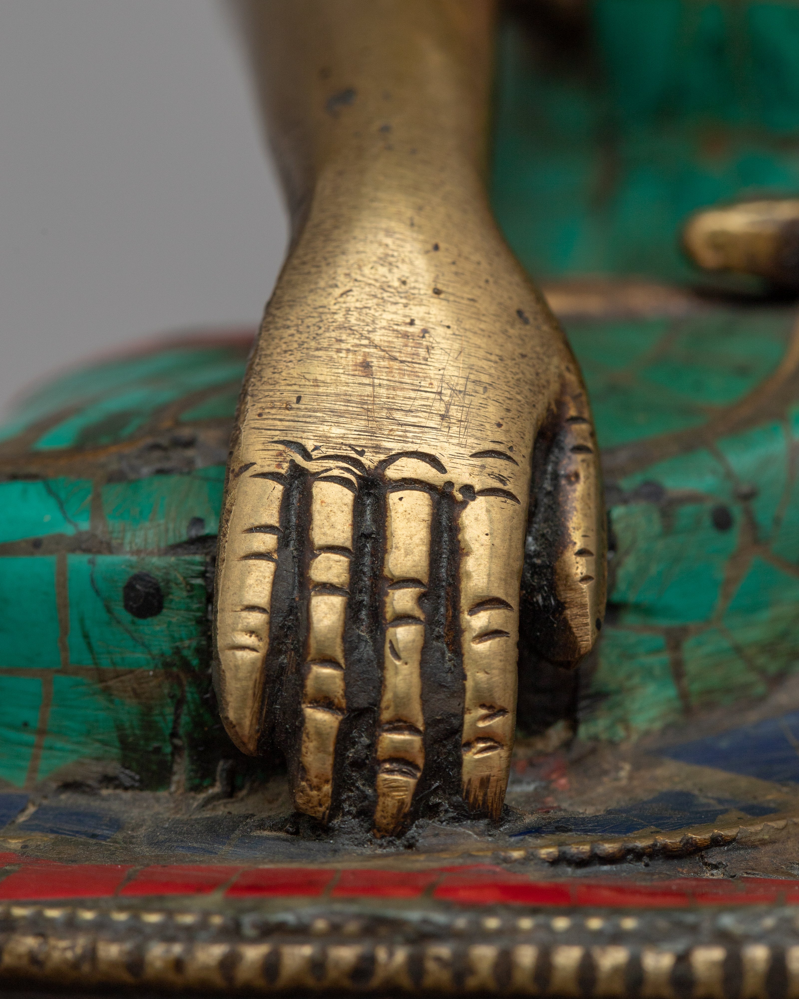 Brass Shakyamuni Buddha Statue | Artistic Expression of Peace