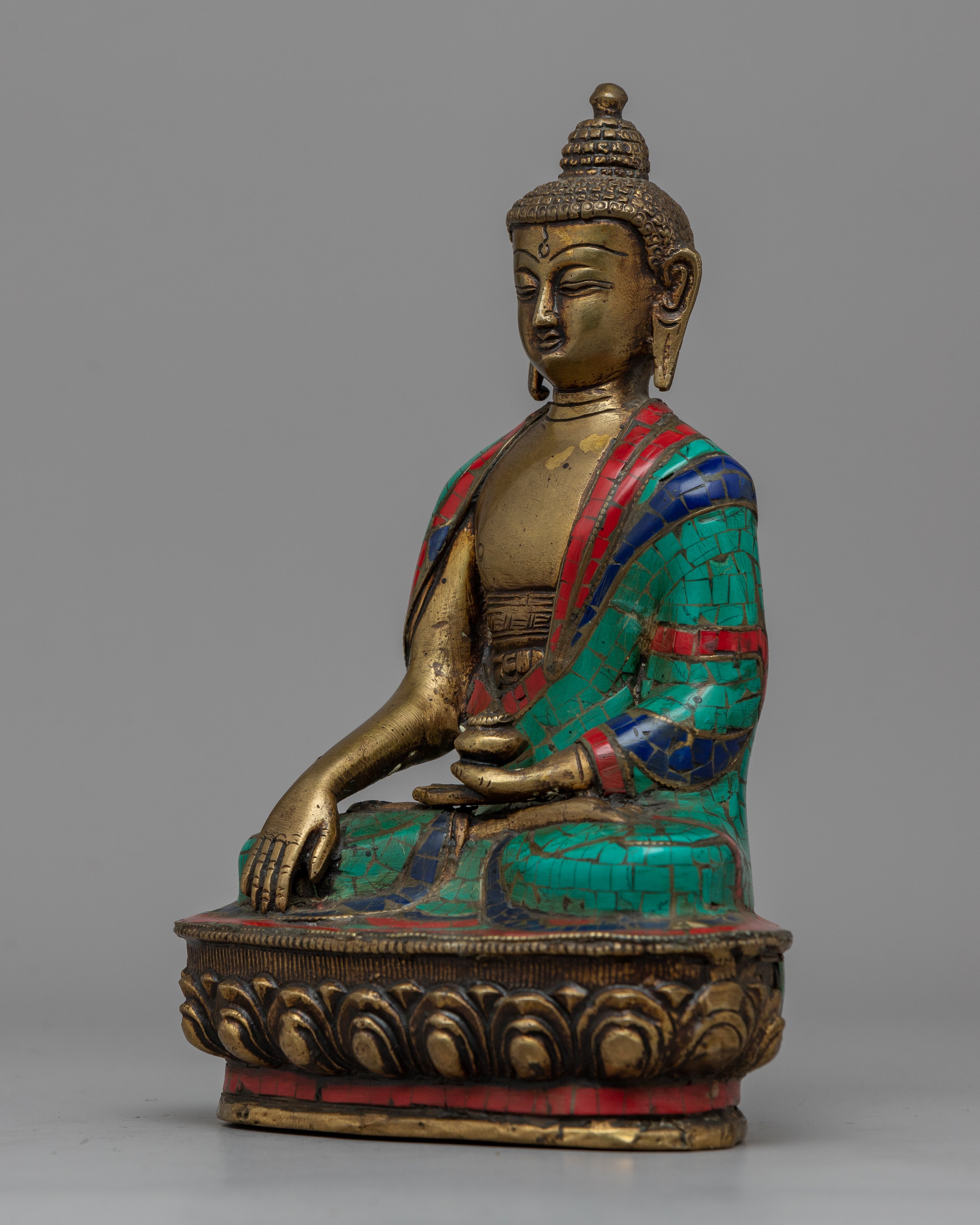 Brass Shakyamuni Buddha Statue | Artistic Expression of Peace